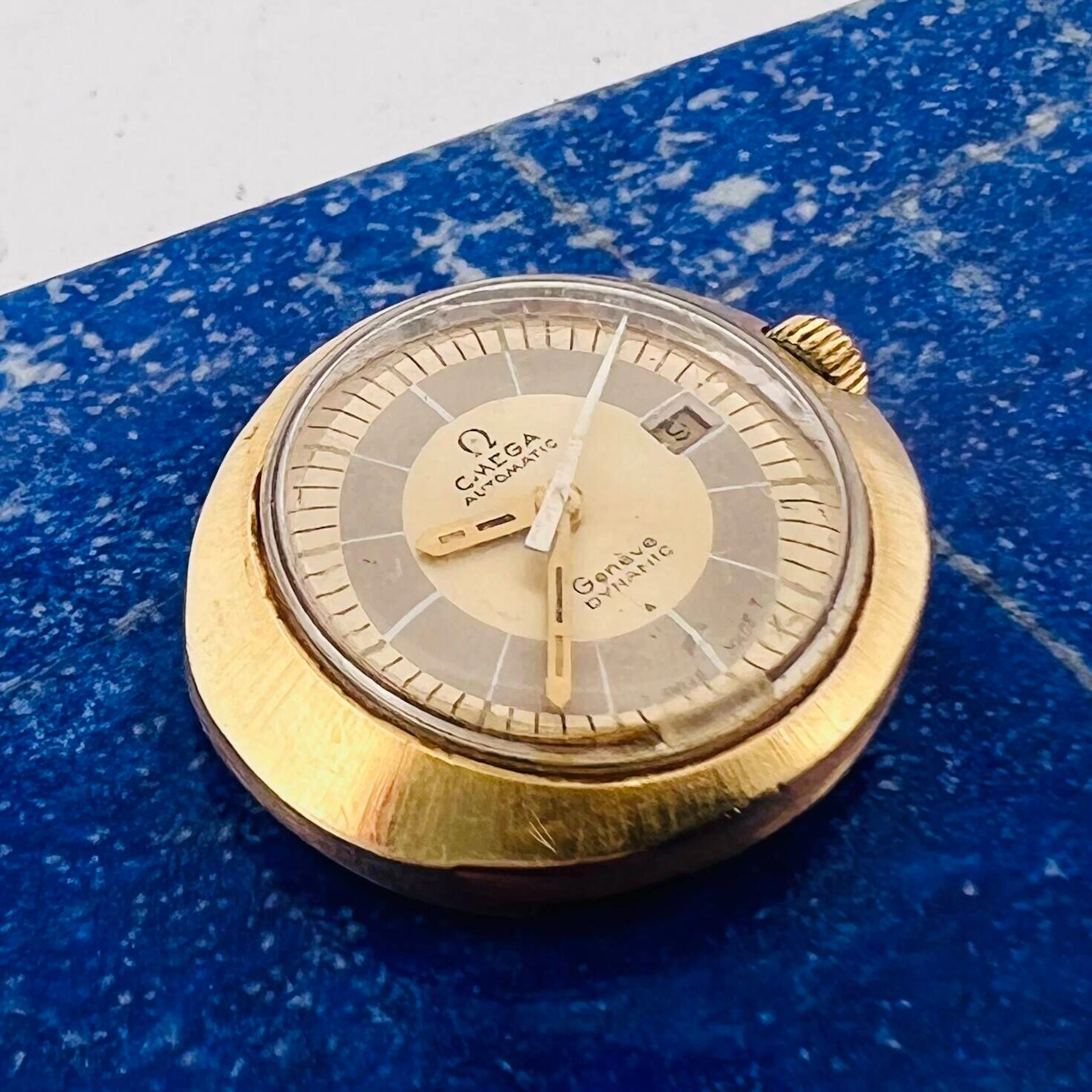 OMEGA DYNAMIC - Lot 327