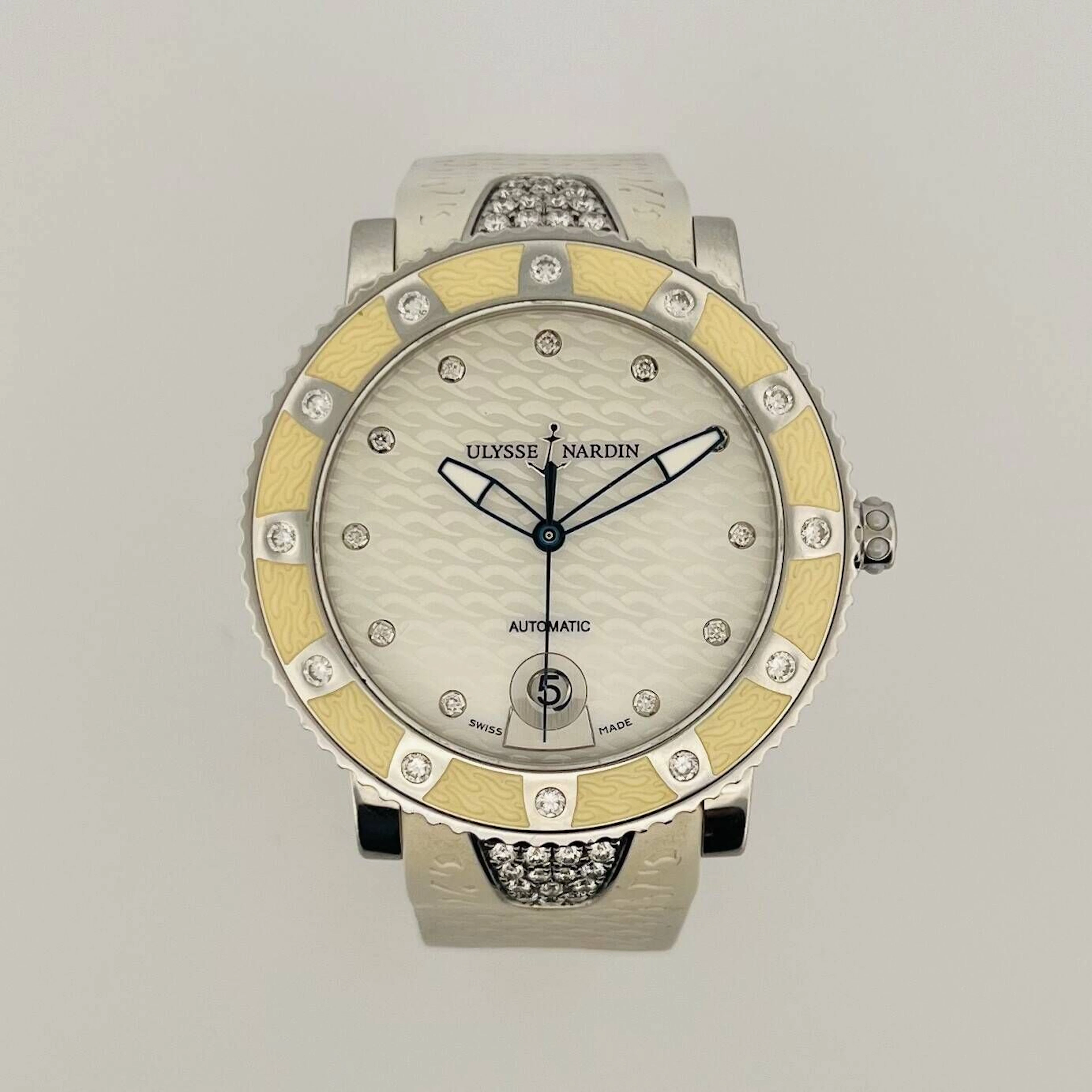 ULYSSE NARDIN LADY DIVER MARINE - Lot 175