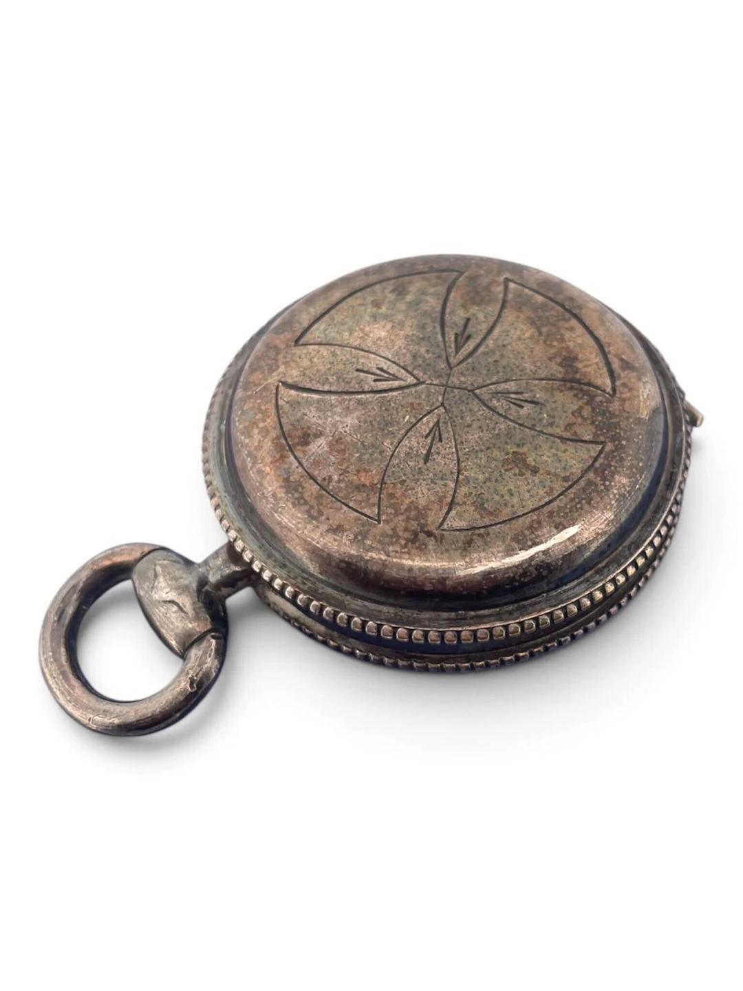 Silver box (800 min.) with a chased rosette design on one si - Lot 134
