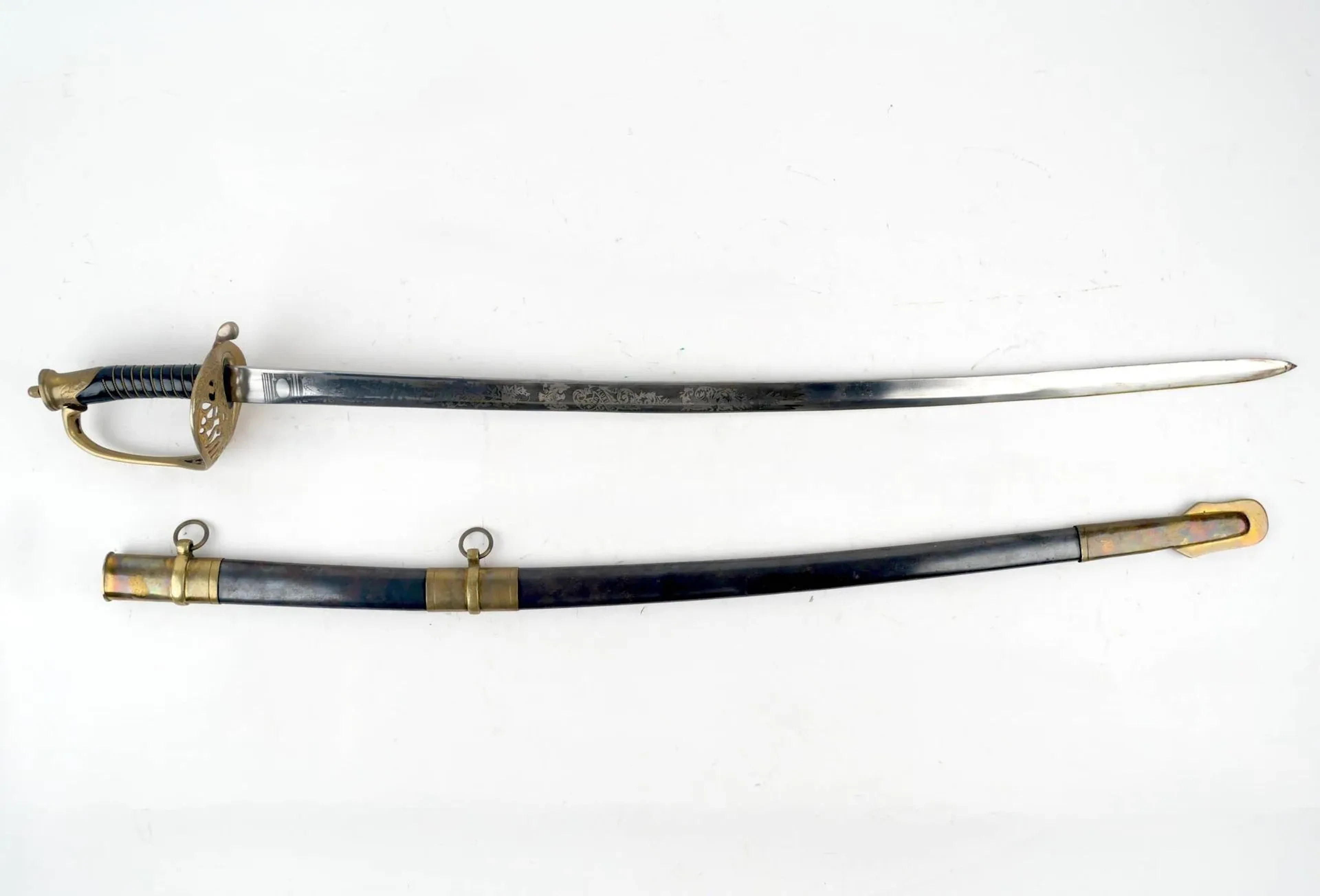 Replica of a U.S. cavalry saber. - Lot 50