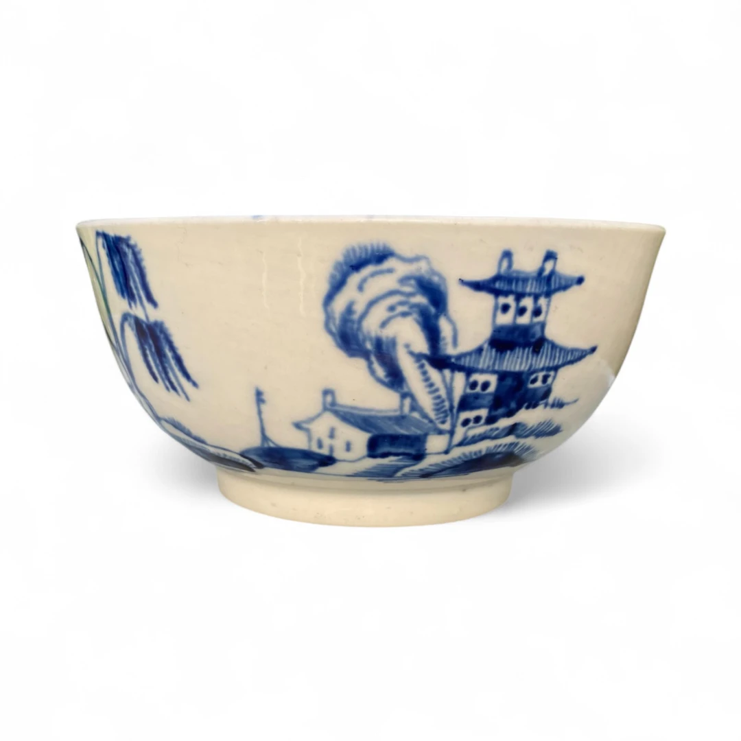 Vauxhall porcelain Chinoiserie bowl, c. 1760.