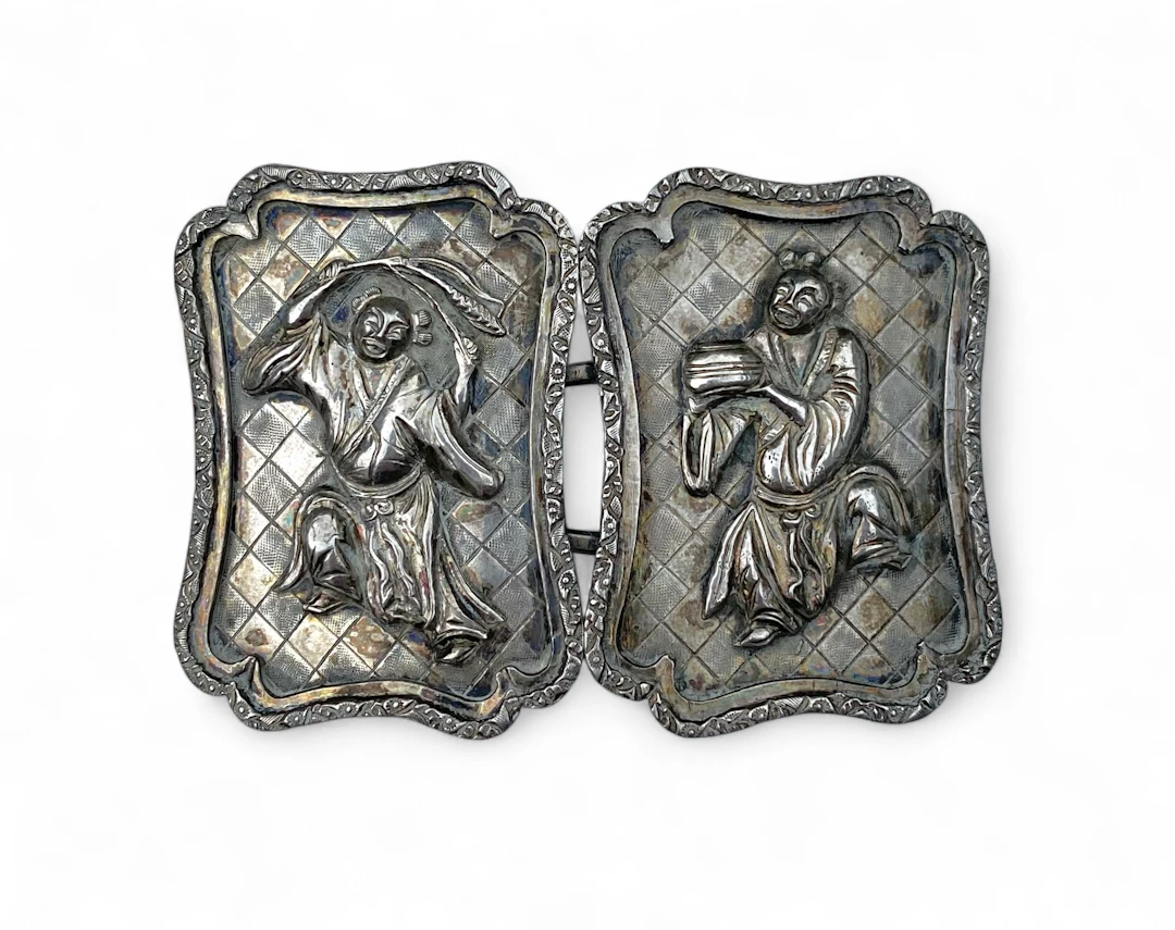 Chinese silver buckle, Wo Shing, c. 1900.