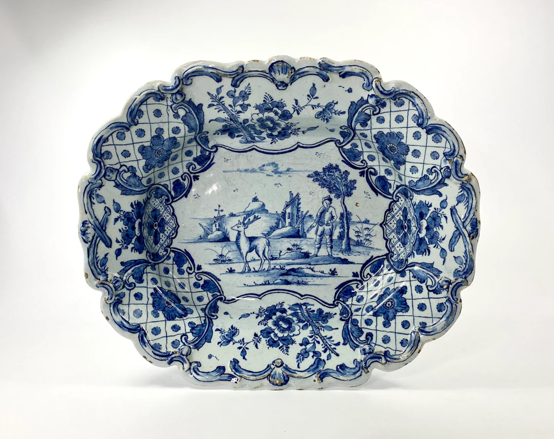 Dutch Delft large serving dish. Van Duyn Factory. c. 1765.