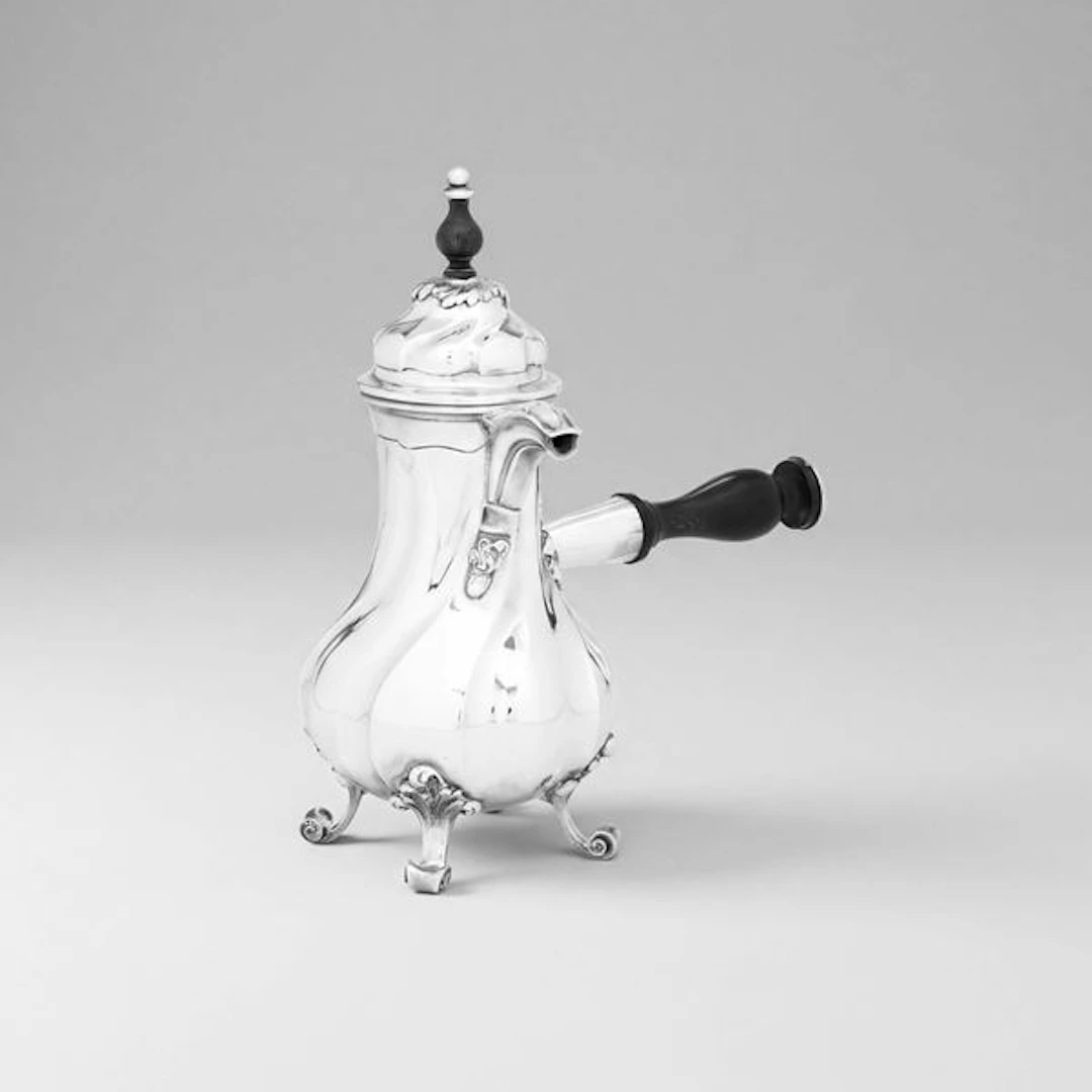 Caffettiera. Argenteria artistica del XX secolo. Marchi ad imitazione