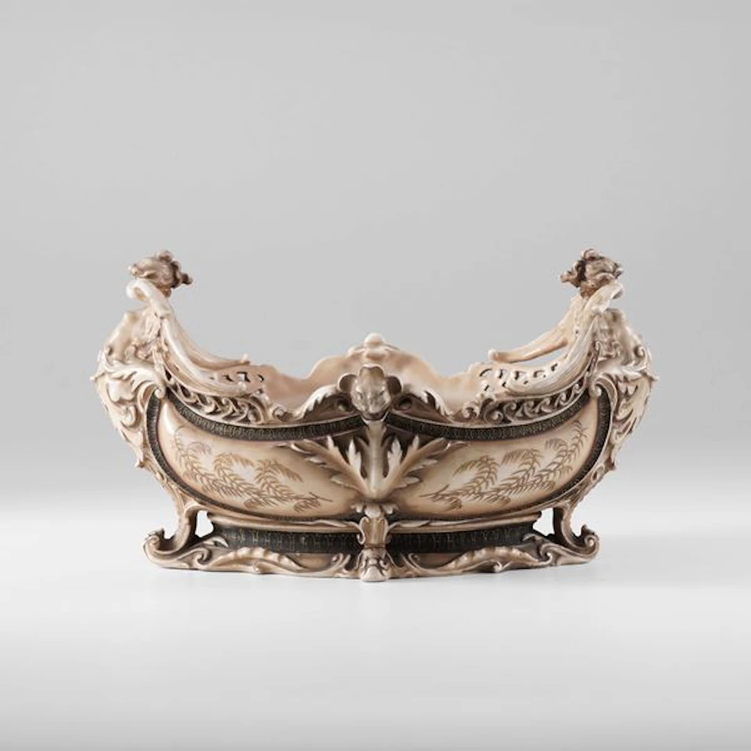 Centrotavola in ceramica. Paesi Bassi, XX secolo