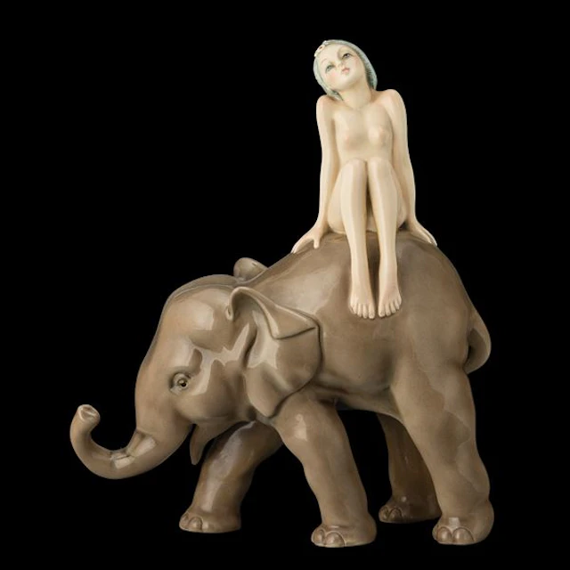 Lenci, Torino, 1935 ca Nudino su elefante