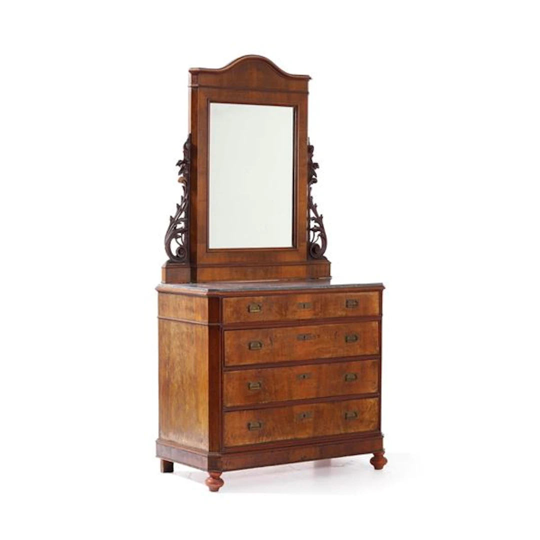 Cassettone con specchiera in legno intagliato, XX secolo