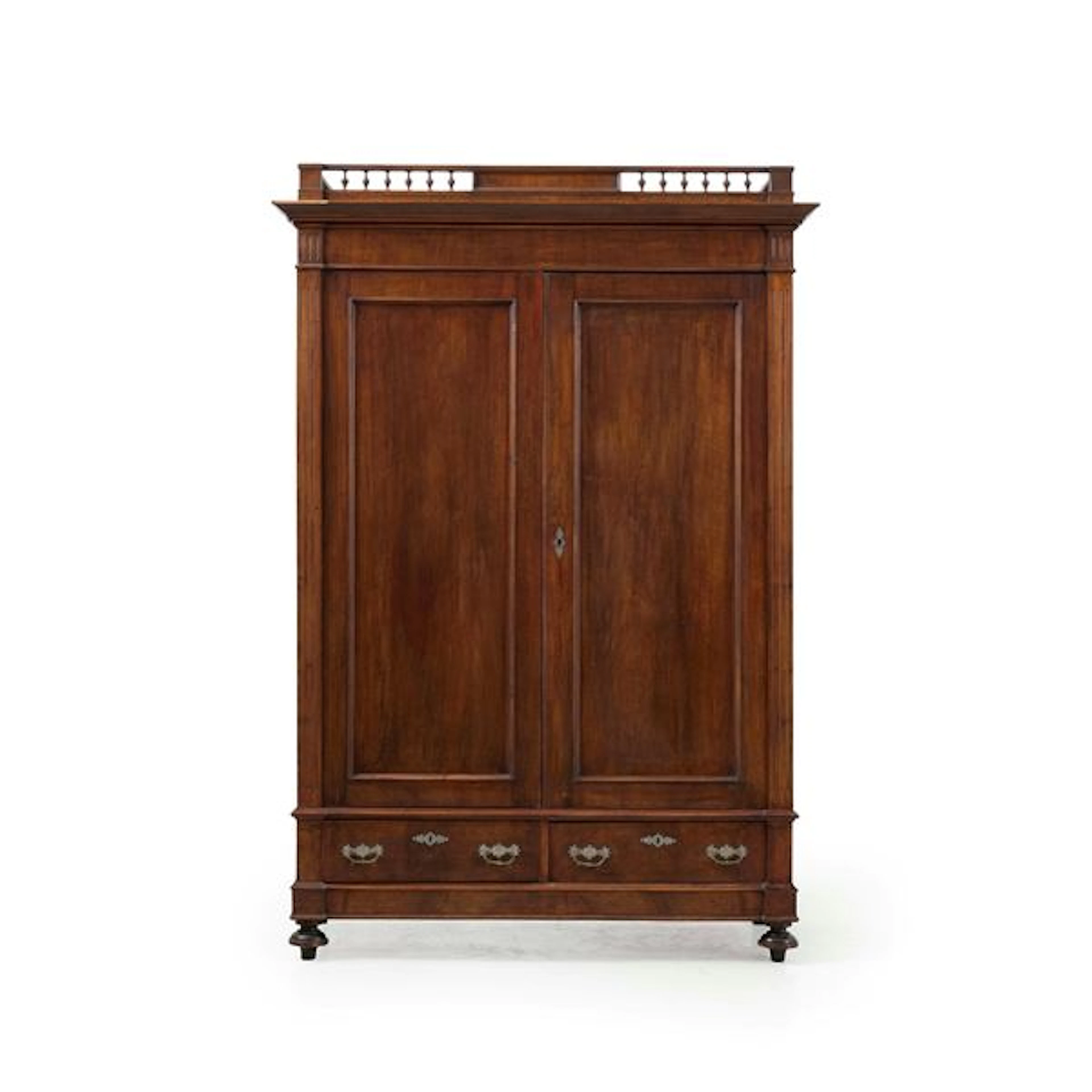 Armadio in legno. Inizi XX secolo