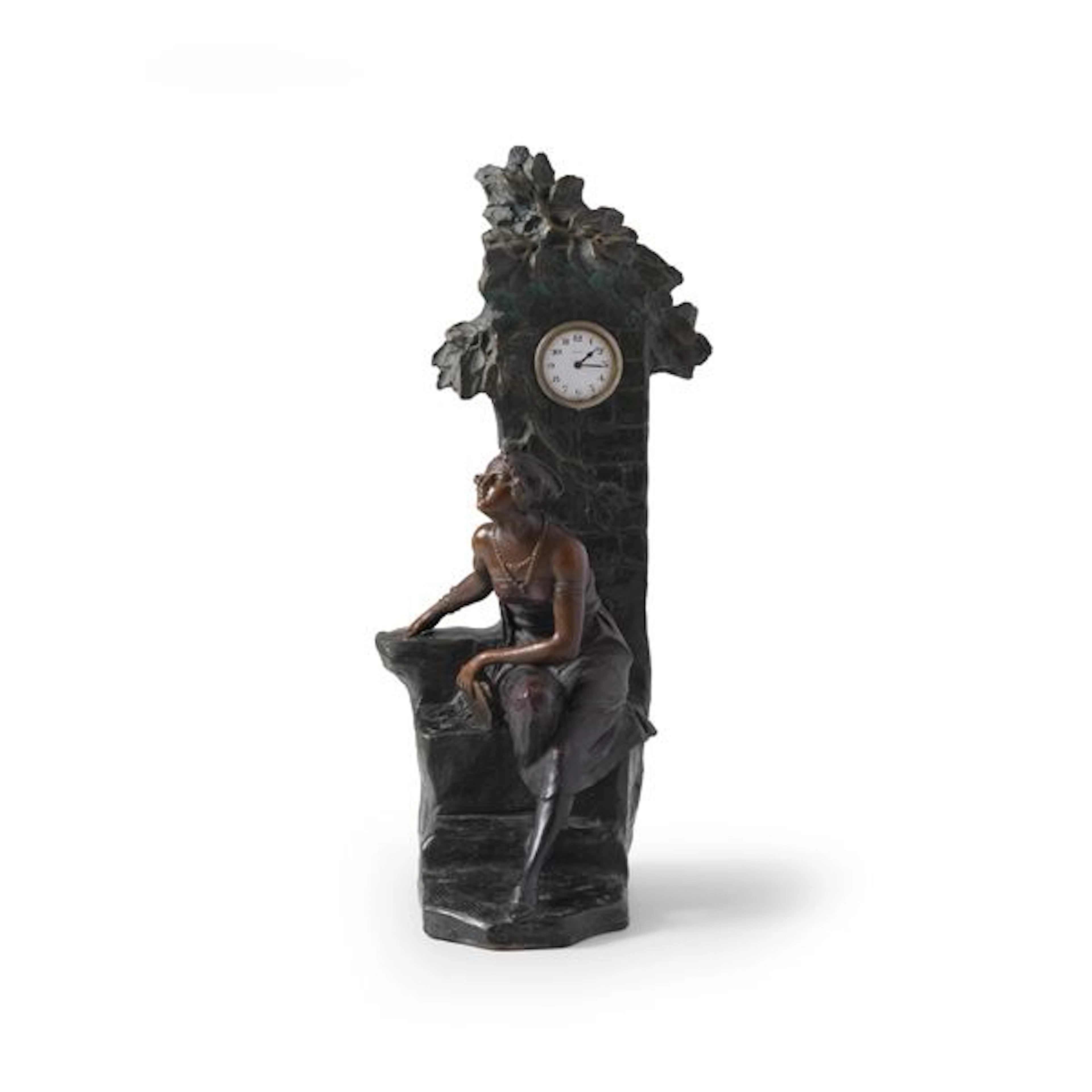 Orologio scultura. Probabilmente Francia, inizi XX secolo. Monogramma