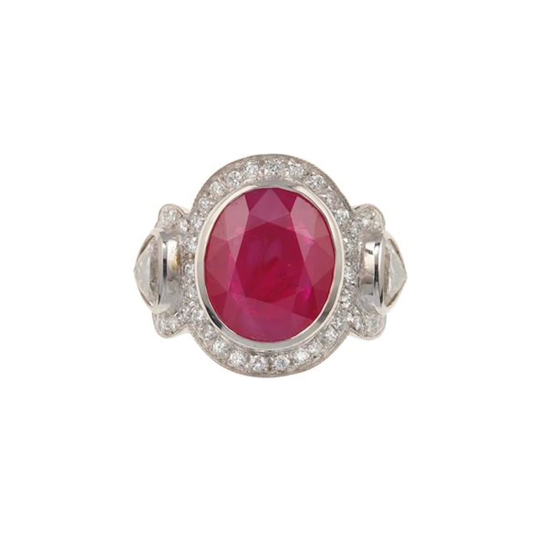 Treatment ruby, diamond and gold ring