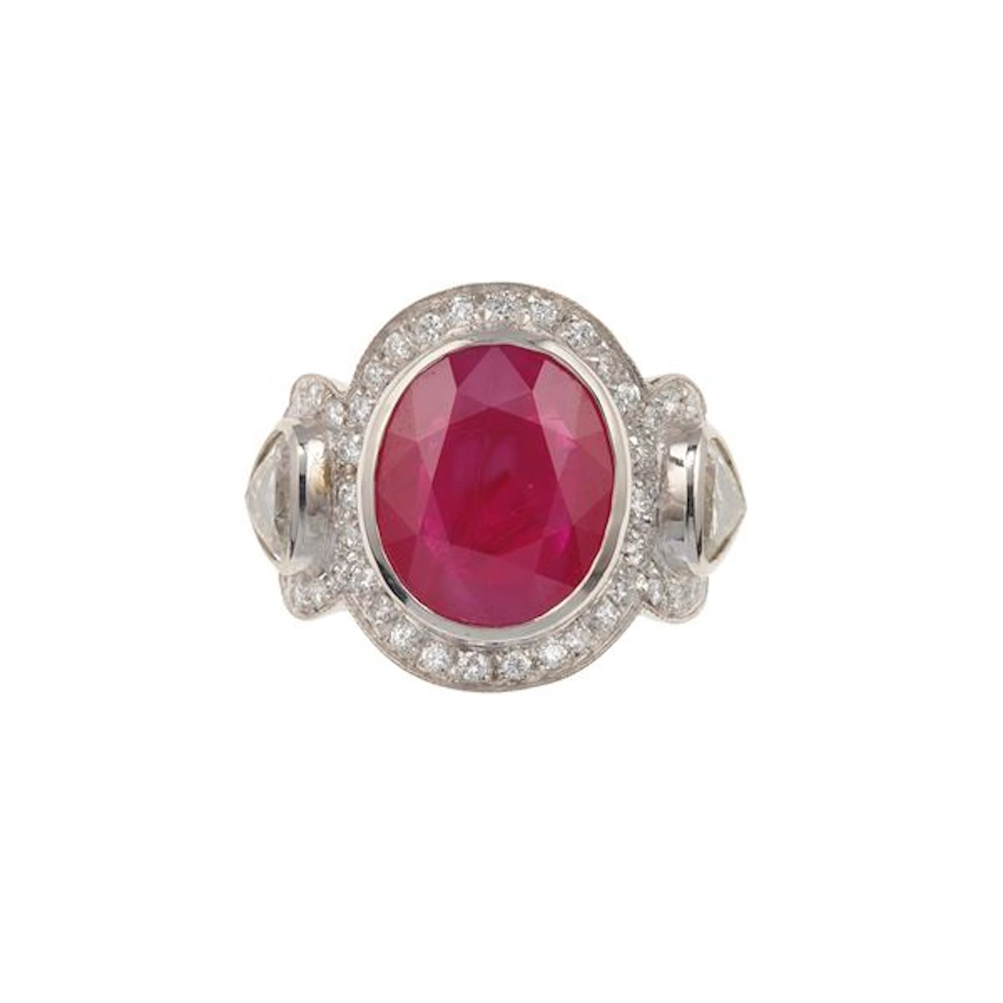 Treatment ruby, diamond and gold ring