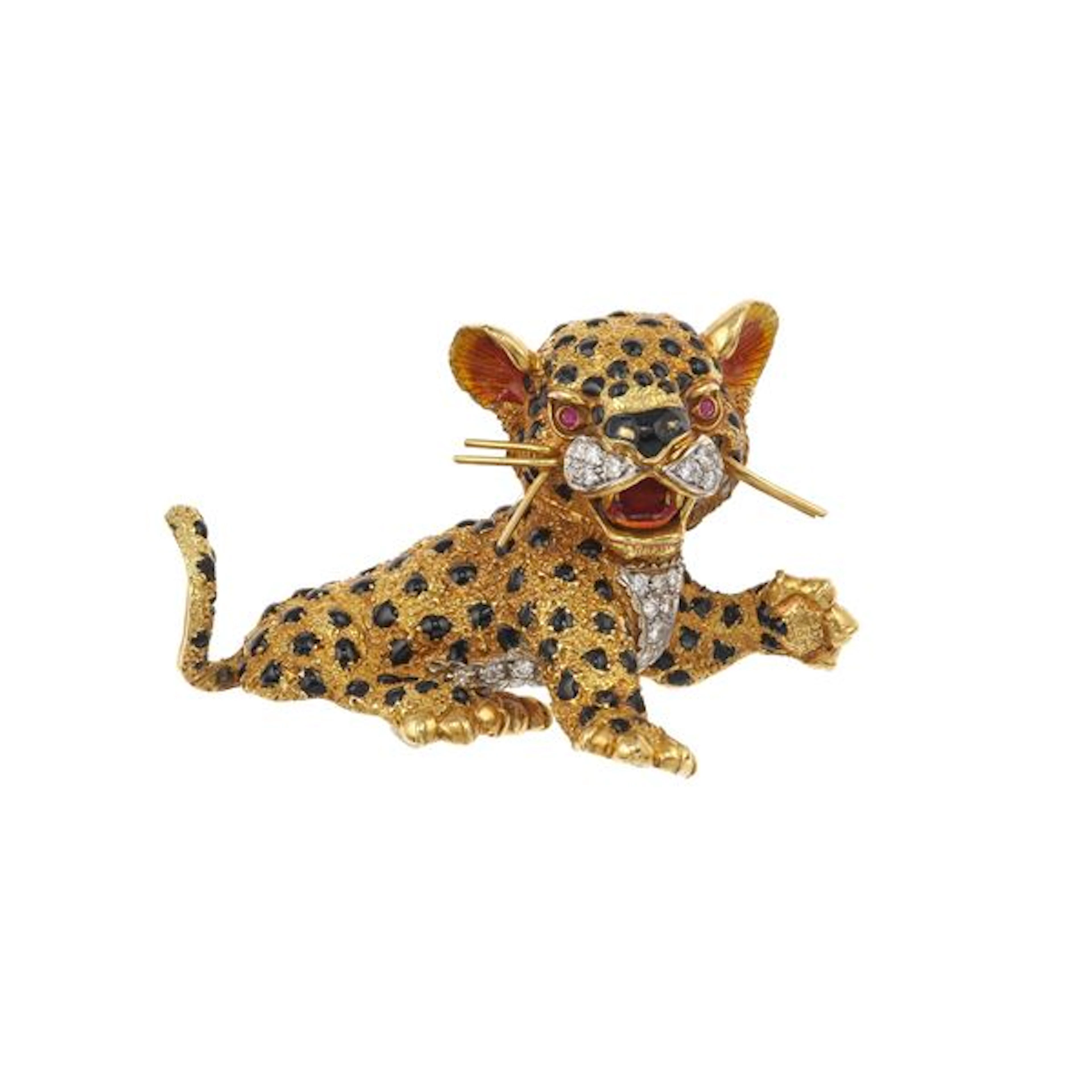 Enamel, diamond, ruby and gold brooch. Little damages