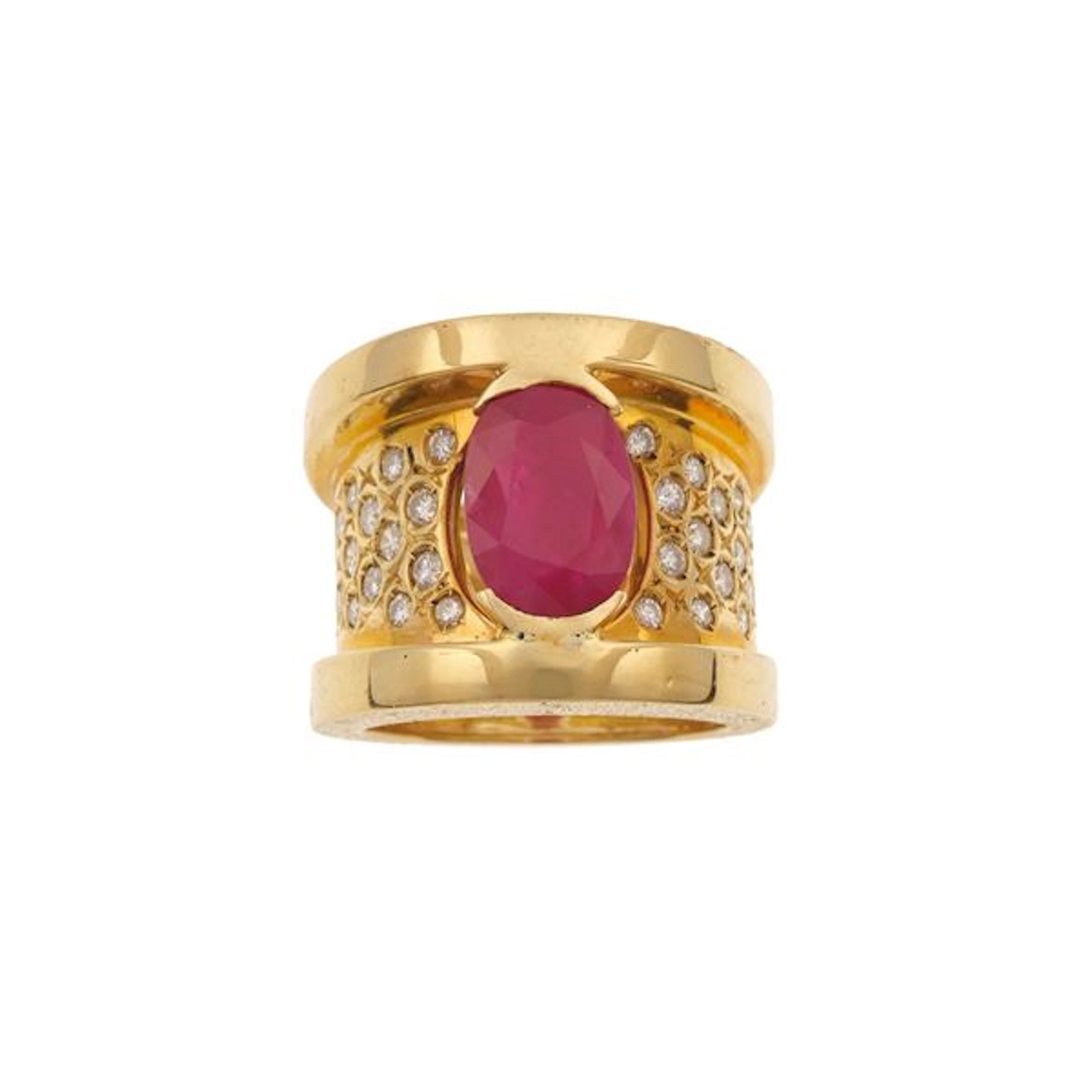 Treatment ruby, diamond and gold ring