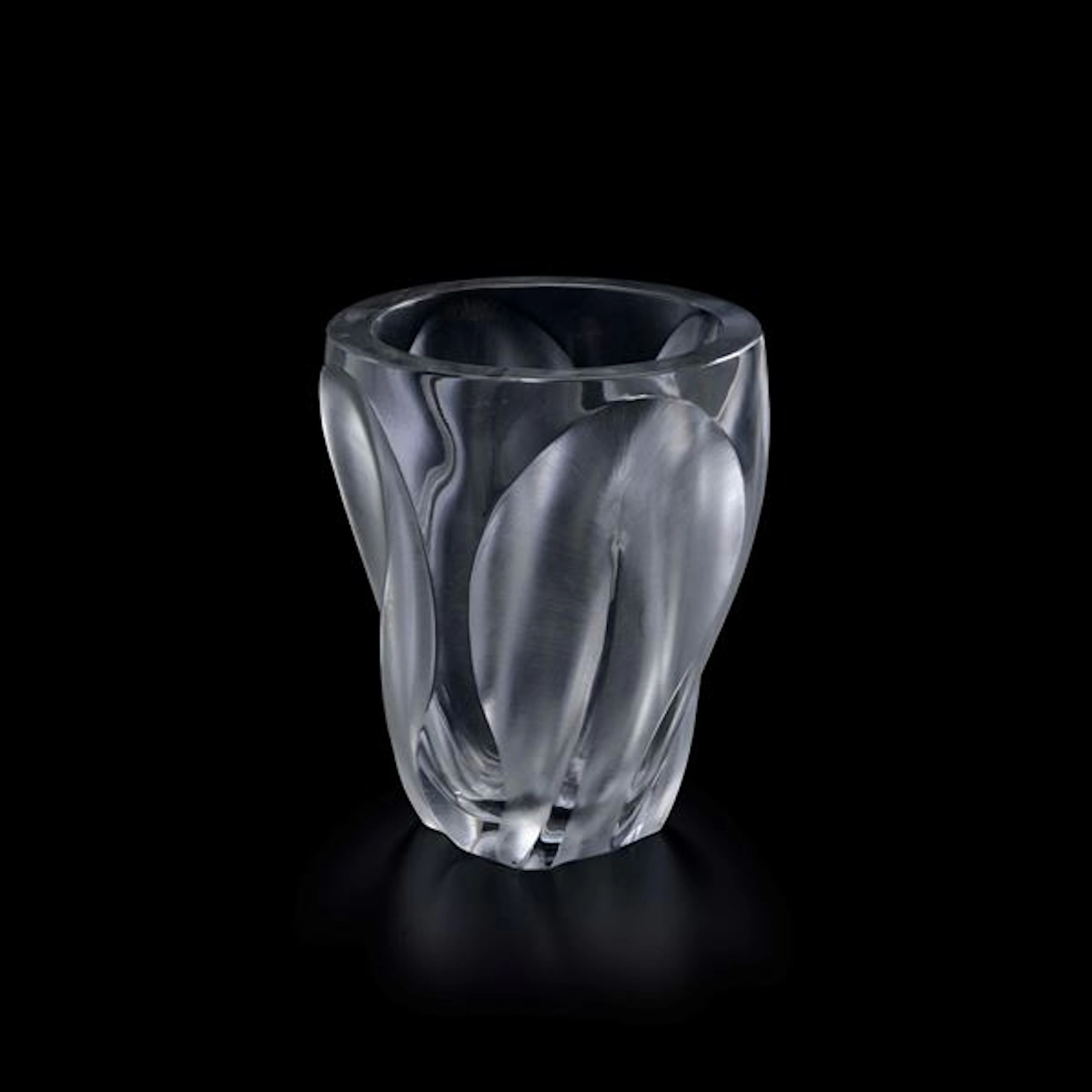 Vaso. Francia, Manifattura Lalique, XX secolo.