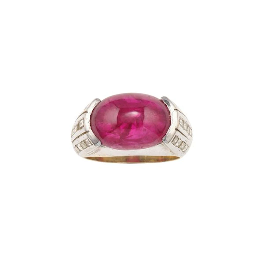 Treatment ruby, diamond and gold ring
