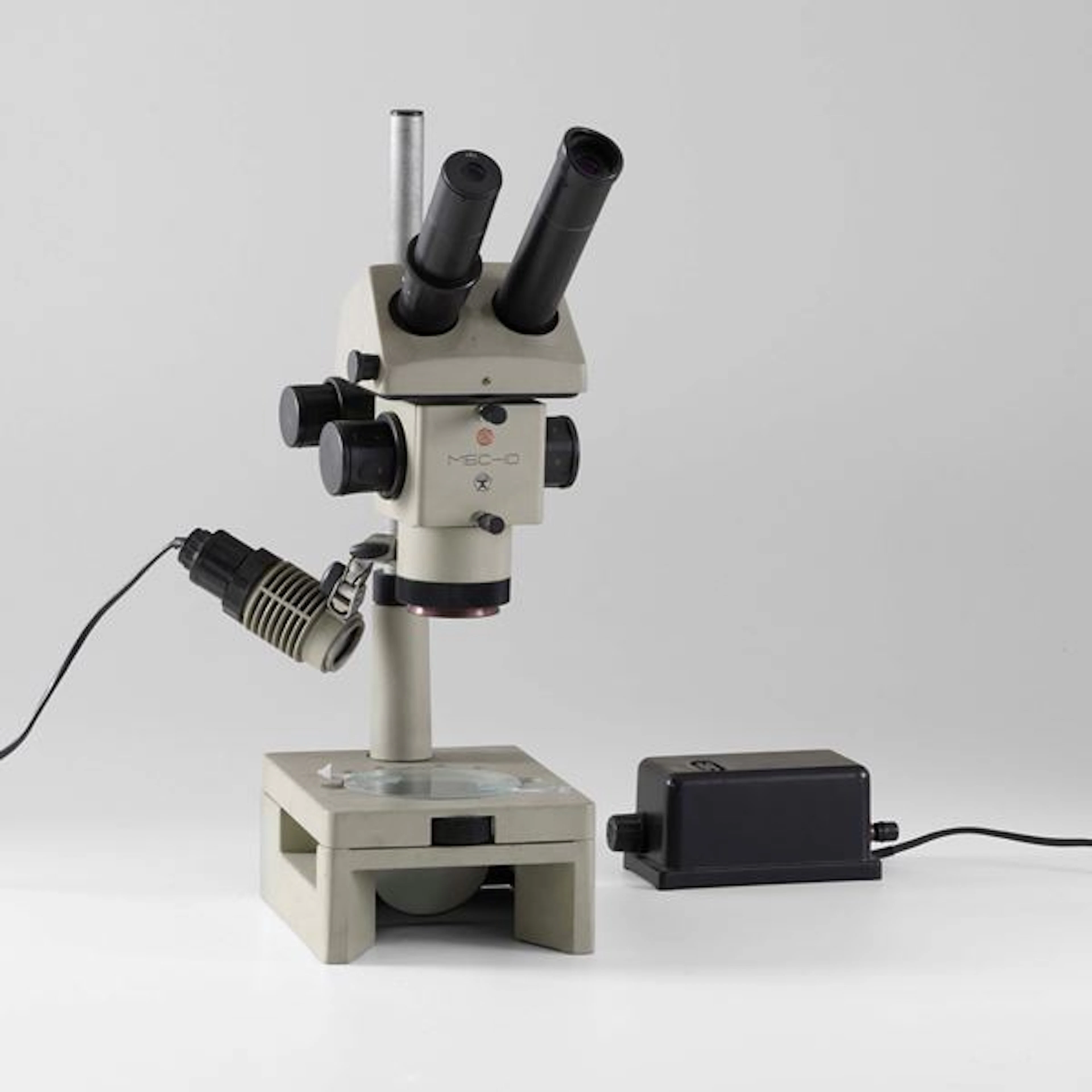 Microscopio stereoscopico in metallo, marca Lomo MBS 10