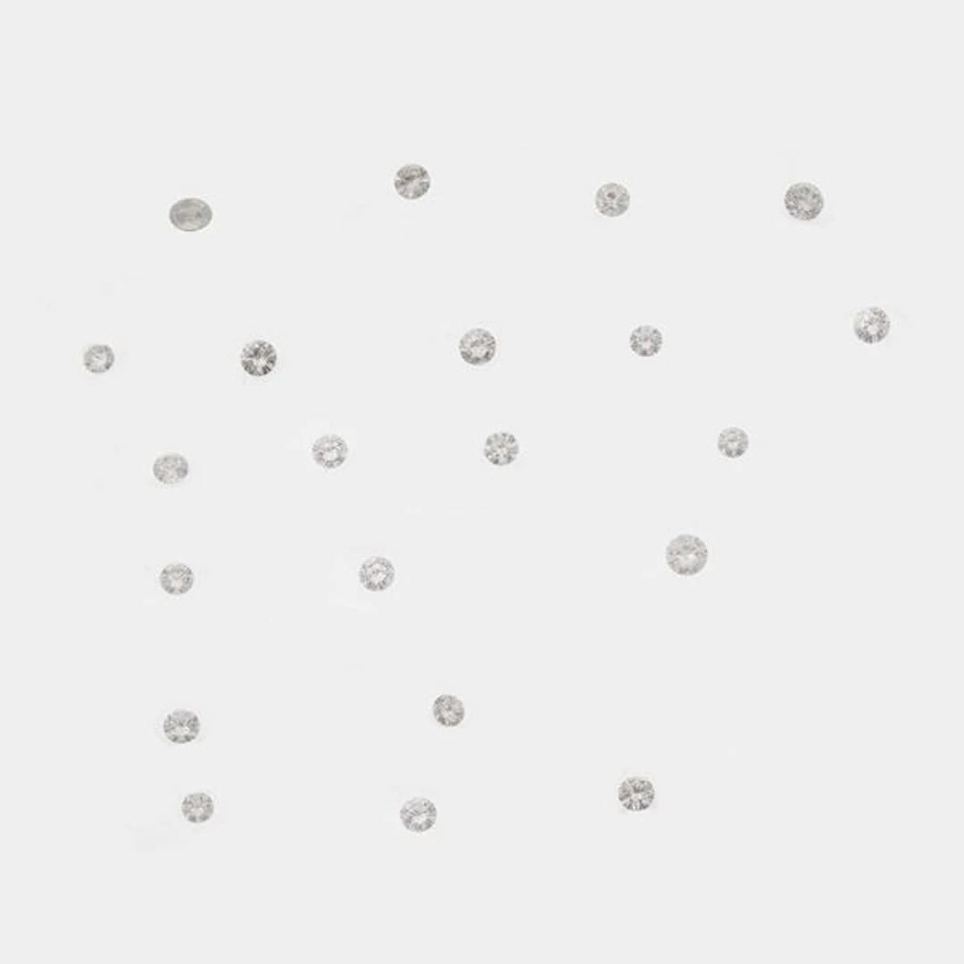 Twenty-two loose diamonds, with gemological reports, for a total weight