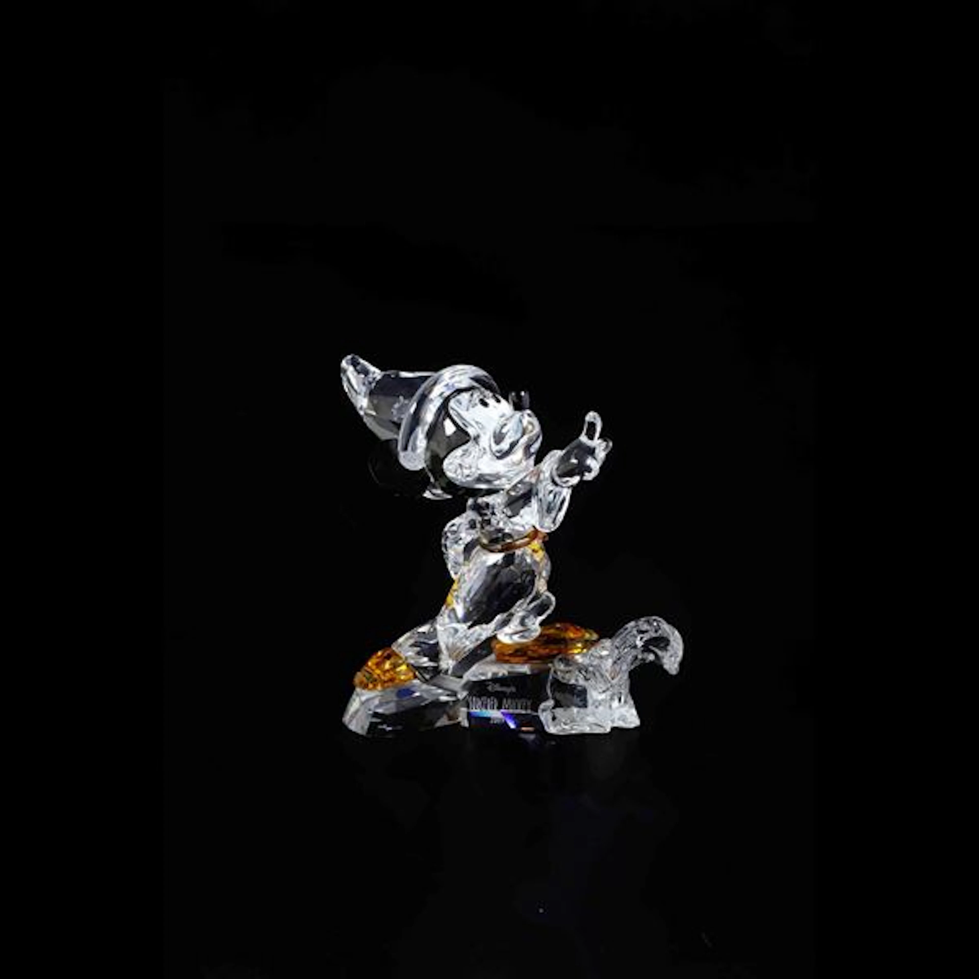 Topolino apprendista stregone. Swarovski âDisney Mickey sorcerer