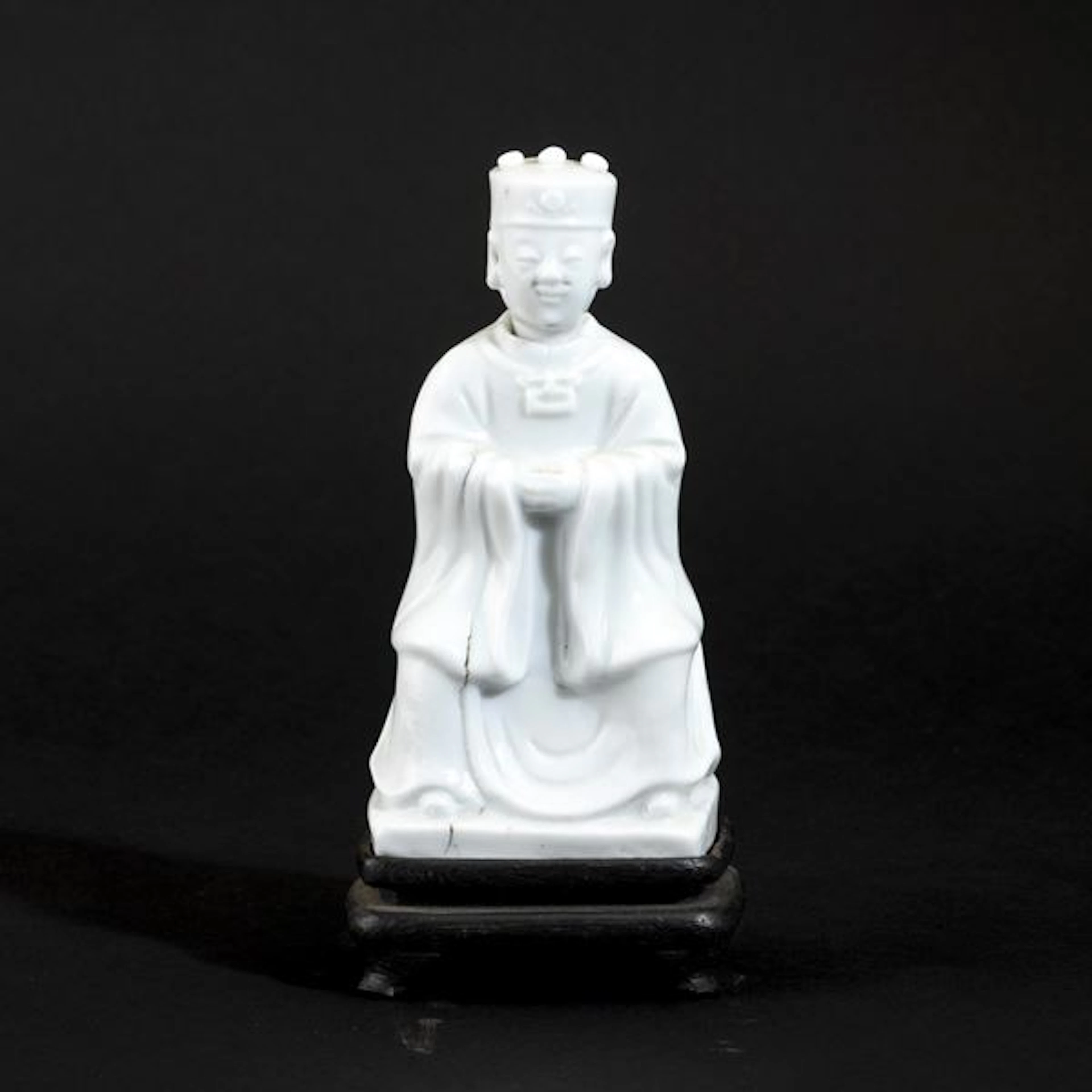 Figura di dignitario in porcellana Blanc de Chine, Cina, Repubblica
