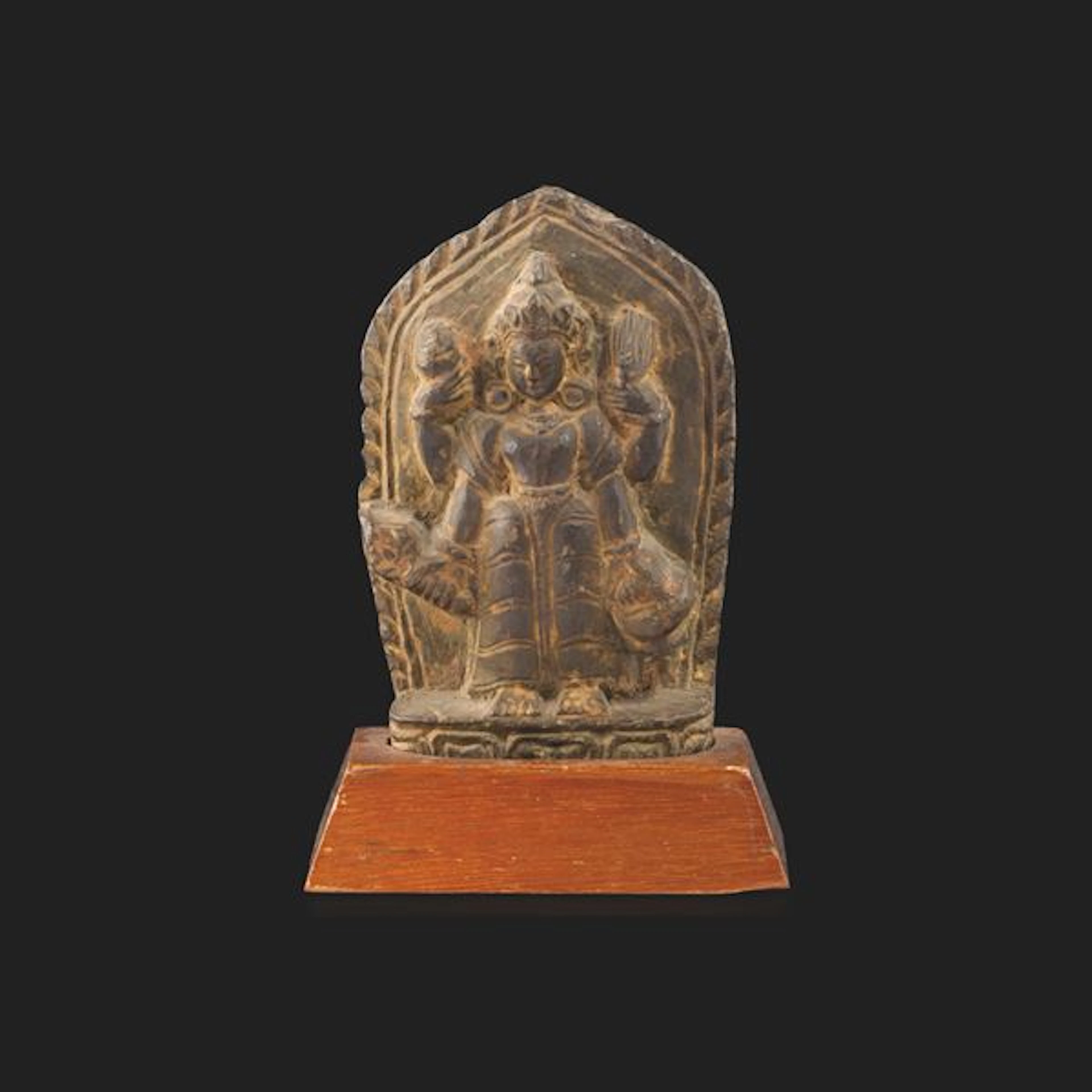 Piccola stele in pietra con divinitÃ , Tibet, XIX secolo