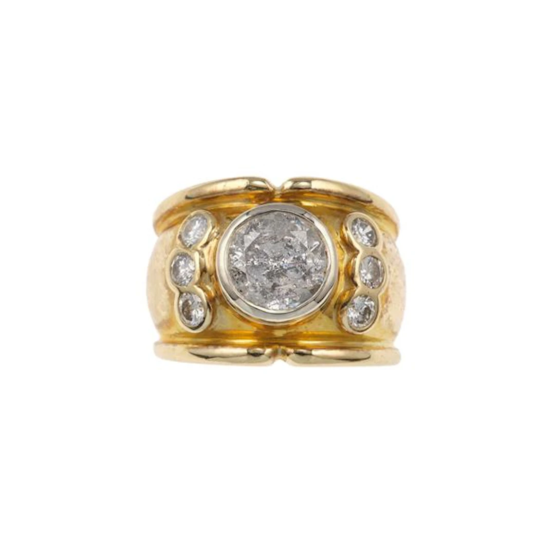 Brilliant-cut diamond and gold ring