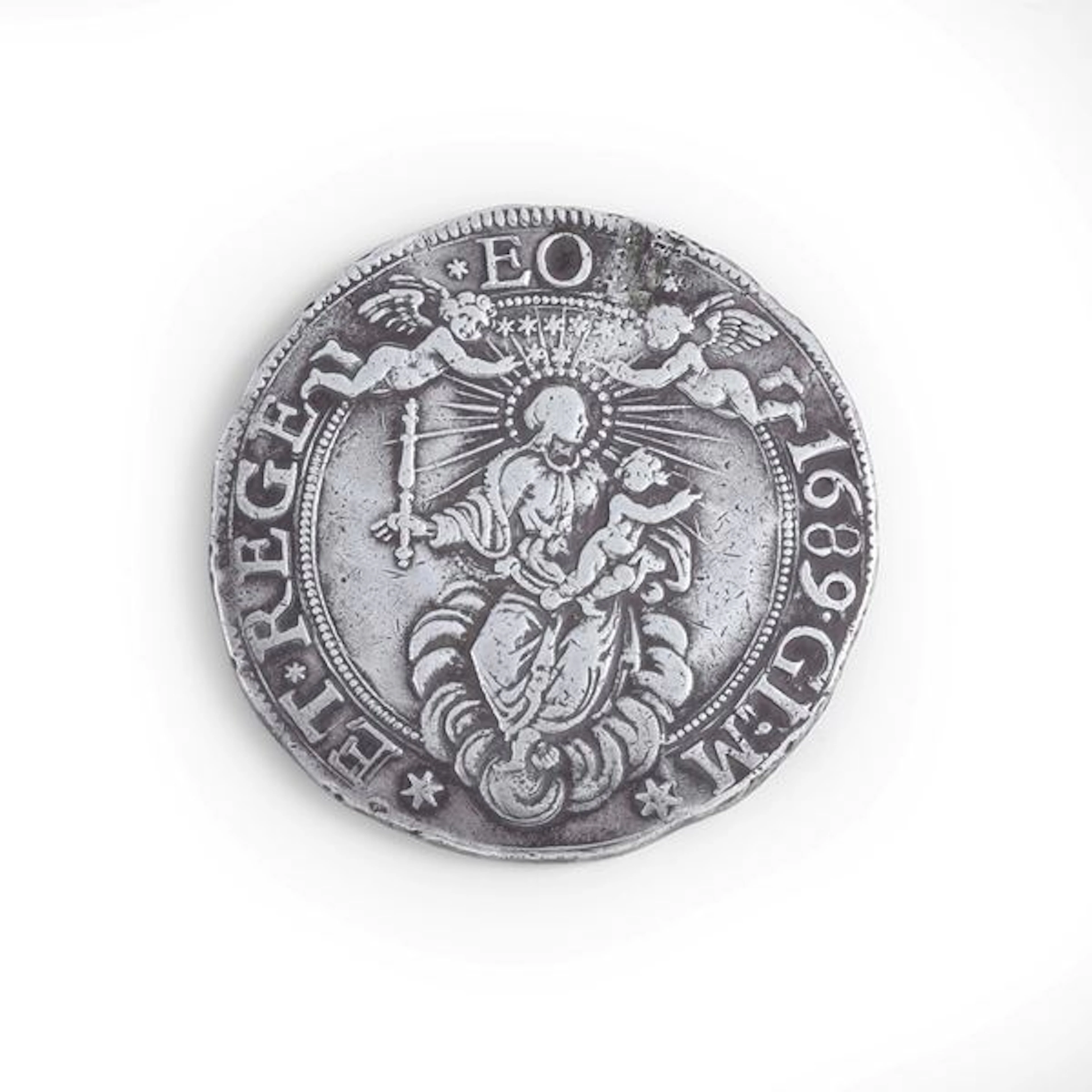 Moneta da due scudi in argento. Genova 1689 (*)