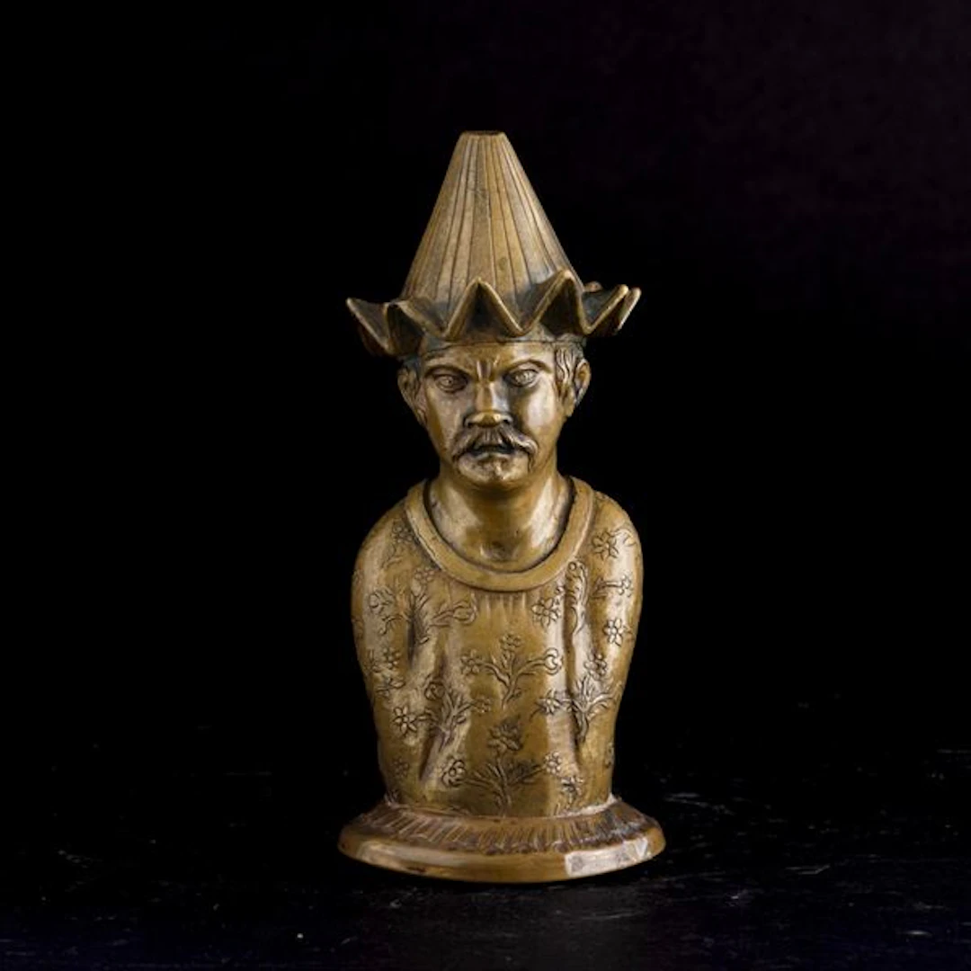Figura di personaggio maschile in bronzo, India, XX secolo