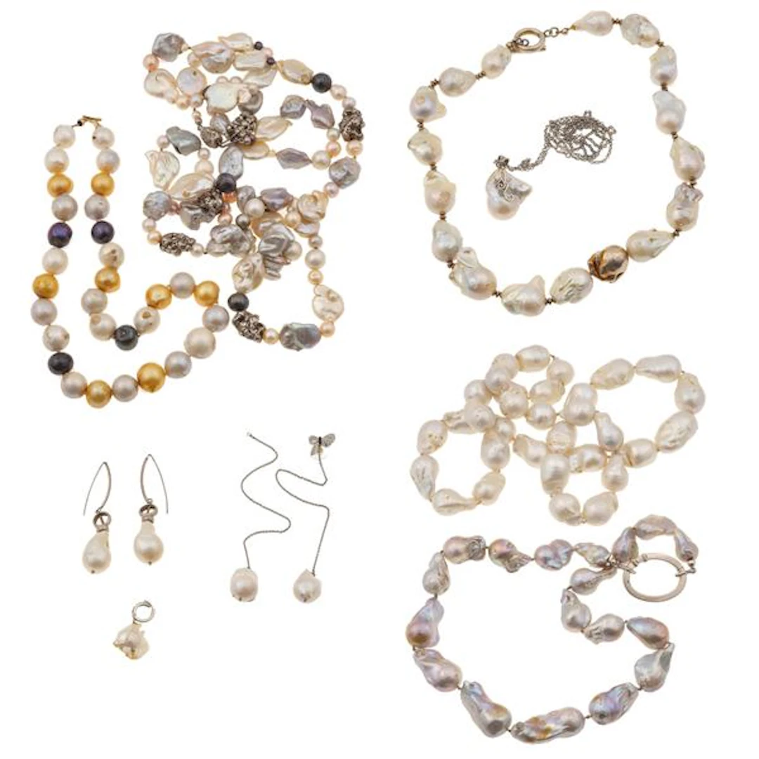 Lot of freshwater pearl and silver jewelry