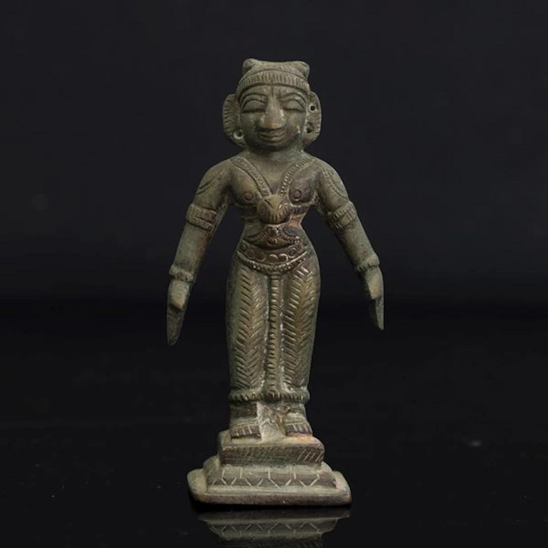 Figura in bronzo raffigurante divinitÃ stante, India, XIX secolo