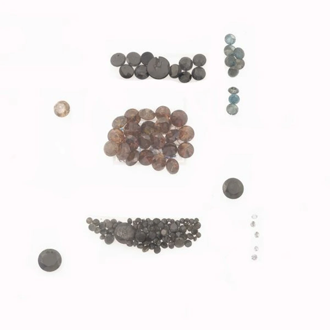 Collection of diamonds, brilliant-cut and mixed color, for a total