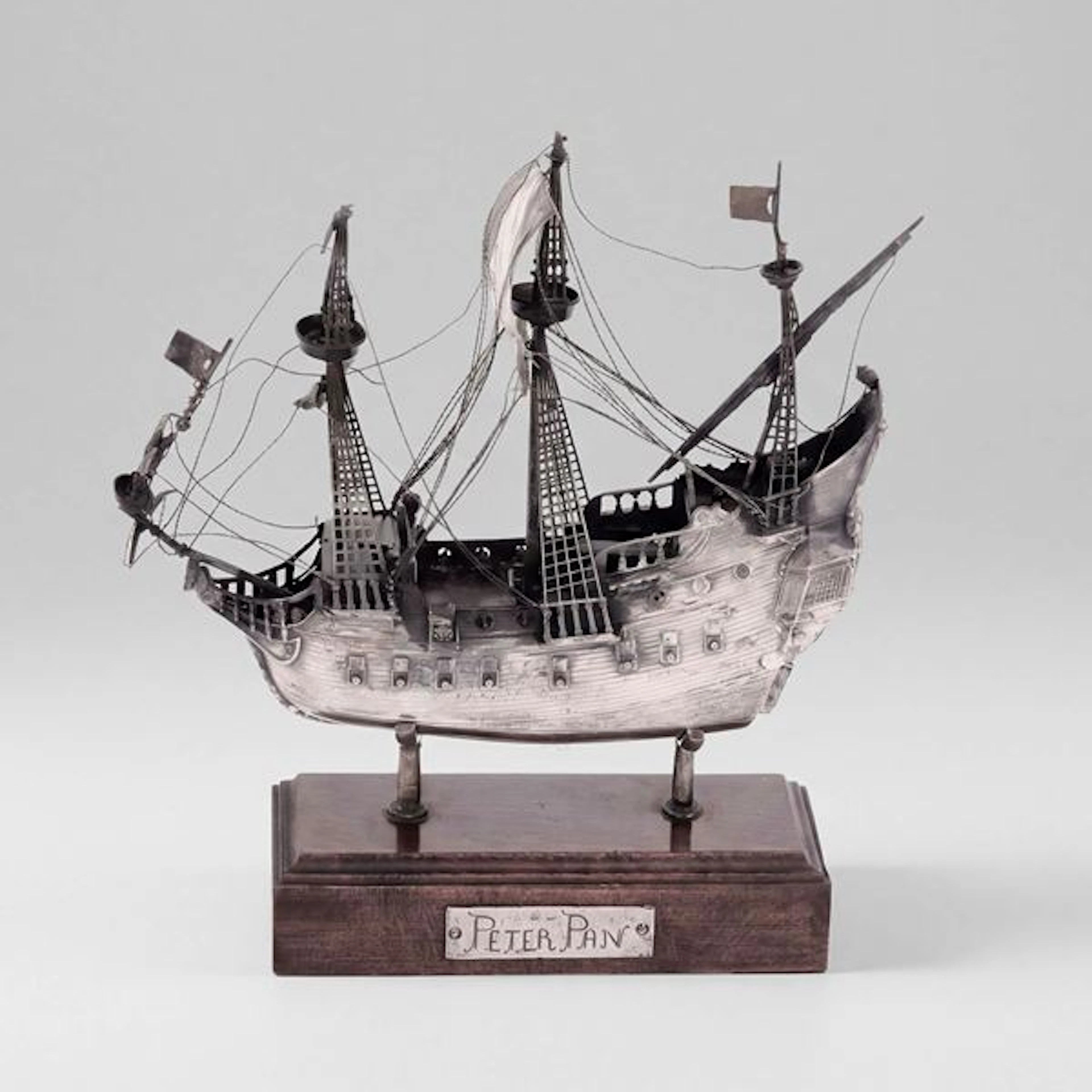 Modello di vascello âJolly Rogerâ. Argenteria artistica italiana