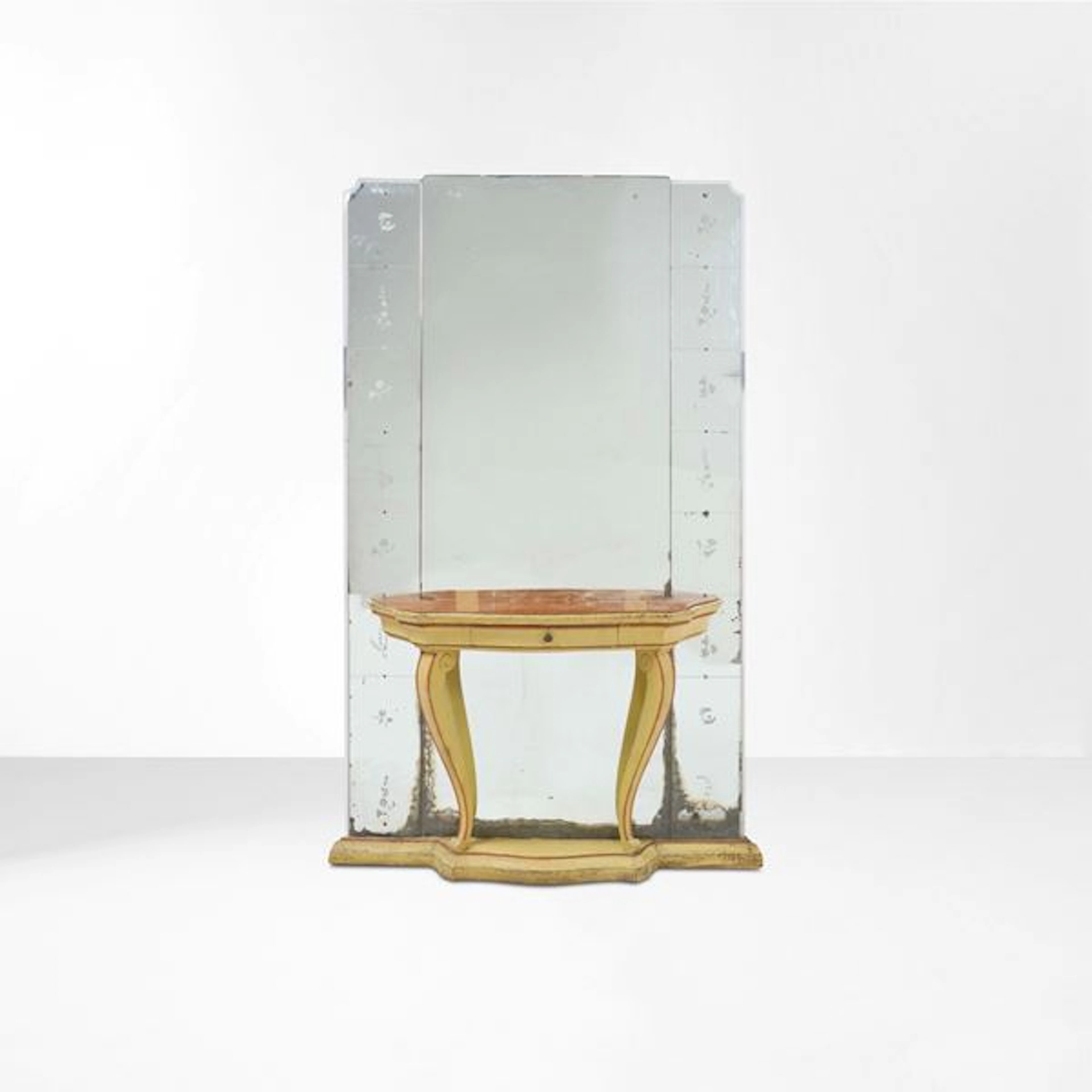 Fondosala di gusto settecentesco. XX secolo