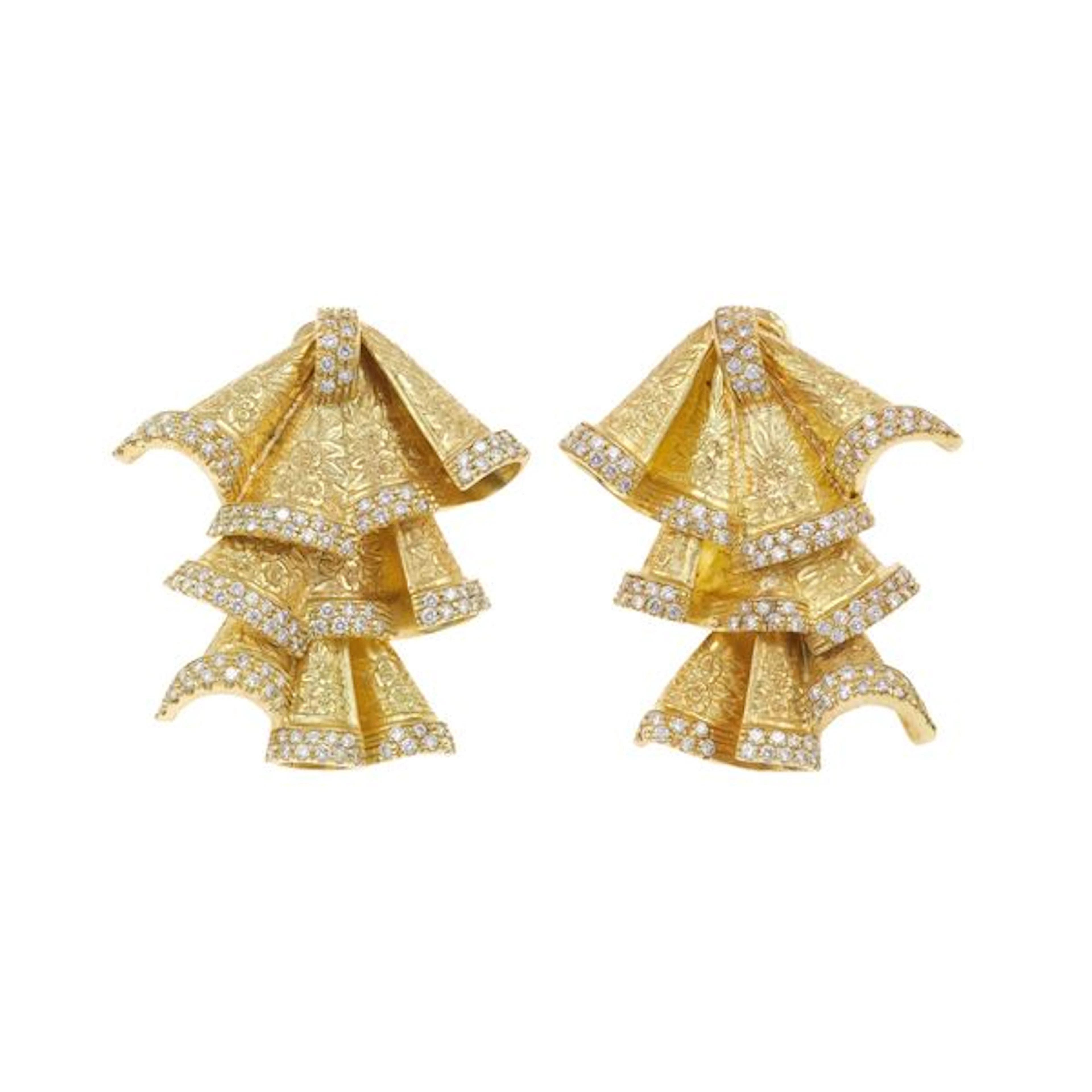 Pair of diamond and gold earrings