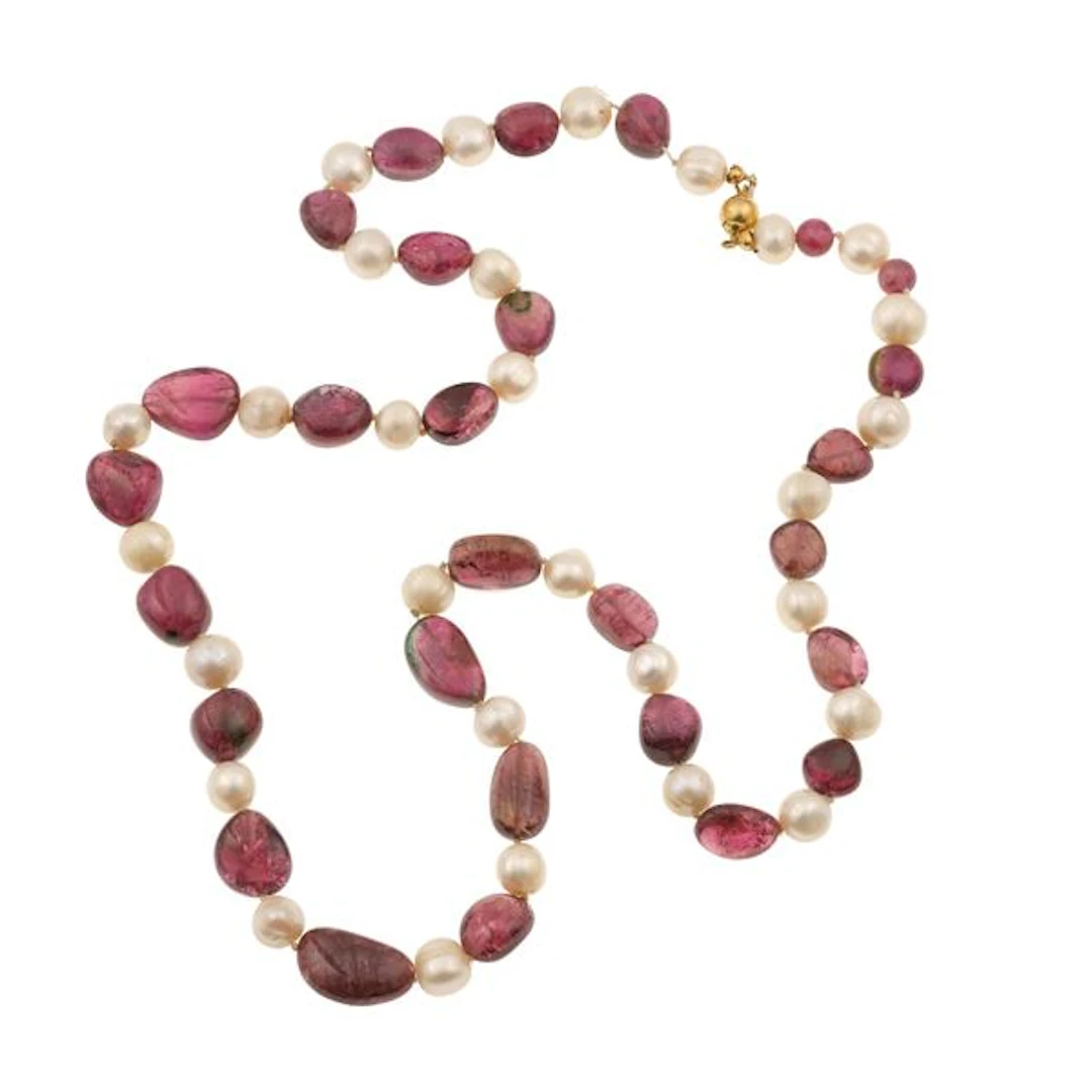 Freashwater pearl tourmaline and gold necklace. Damage