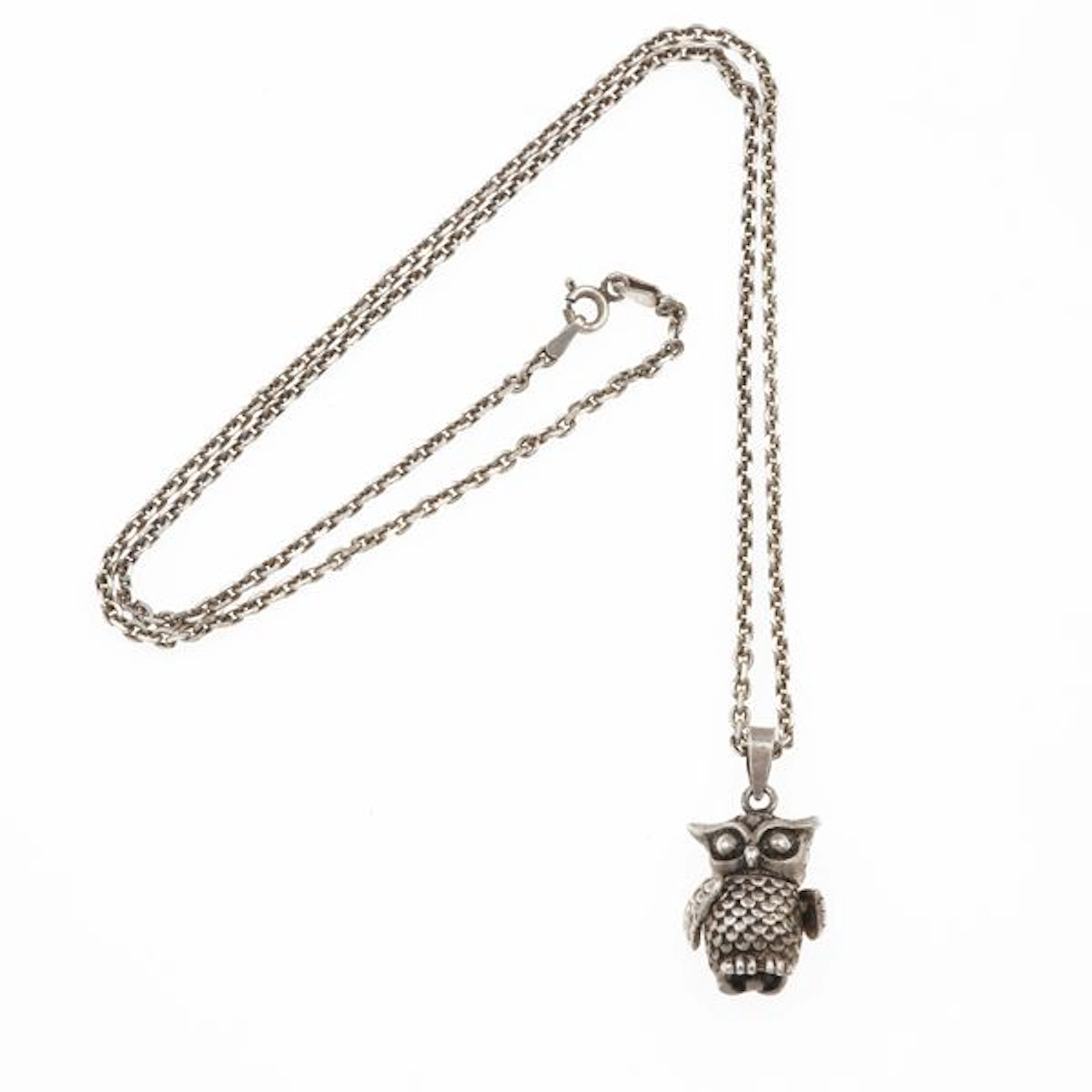 Silver "owl" pendant necklace