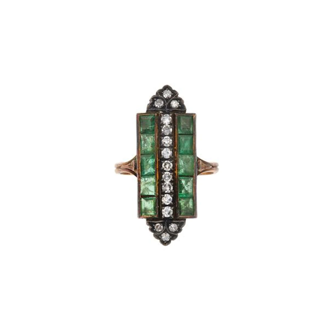 Emerald, diamond and gold ring