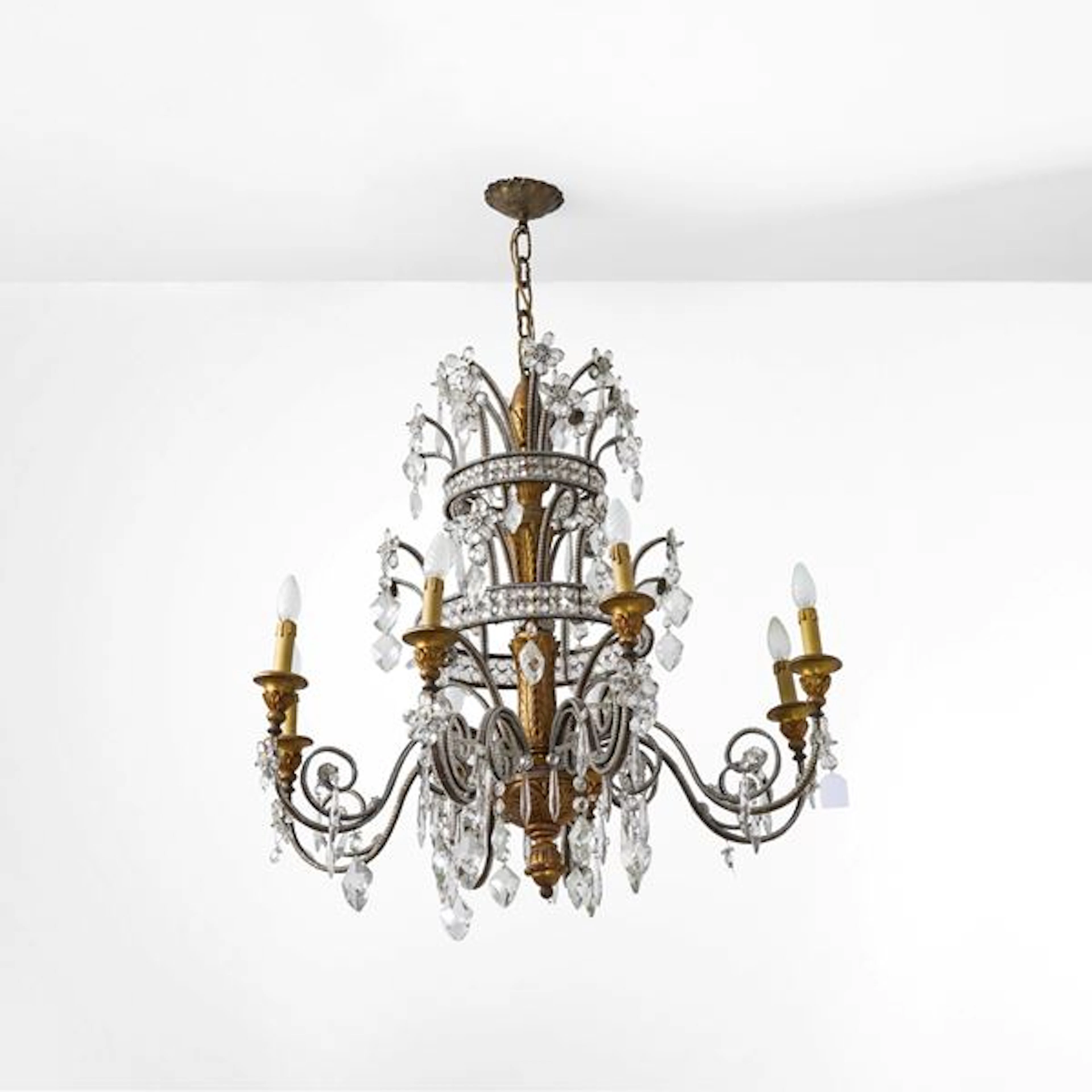 Lampadario a gocce. XX secolo