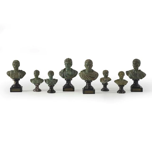 Collezione di otto busti di imperatori romani in bronzo (XX secolo)