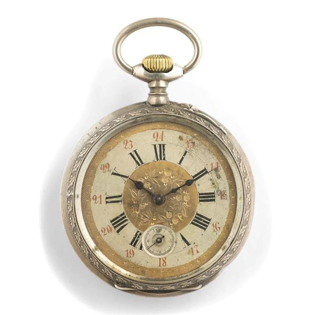 Orologio da tasca francese in argento con cassa decorata, quadrante