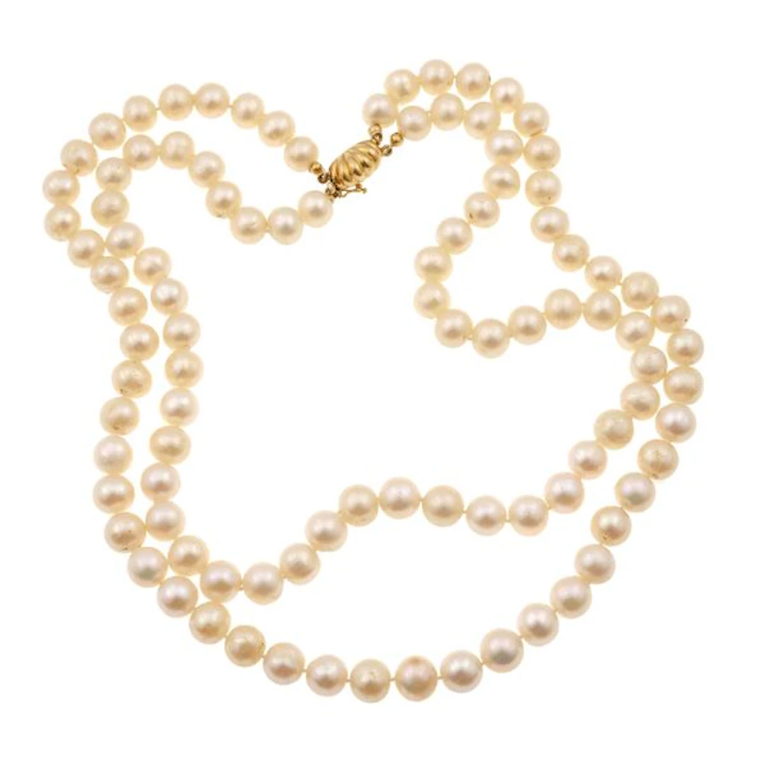 Freshwater and gold necklace