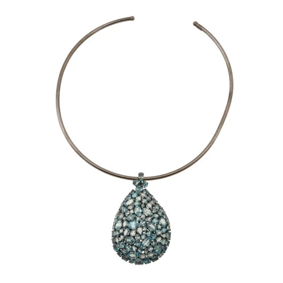 Zircon and silver necklace