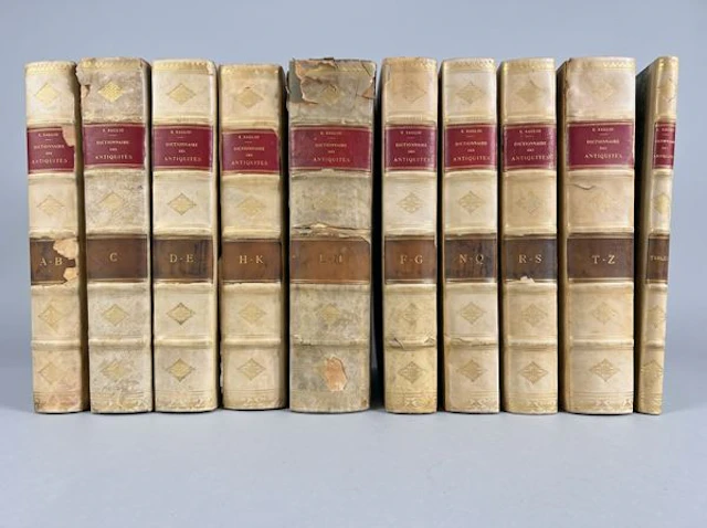 DAREMBERG C., SAGLIO E. Dictionnaire des AntiquitÃ©s grecques et romaines.