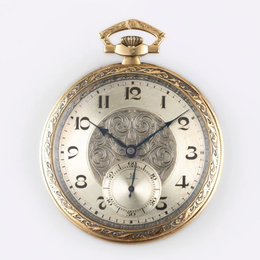Orologio da tasca in oro giallo 18k con cassa decorata, quadrante