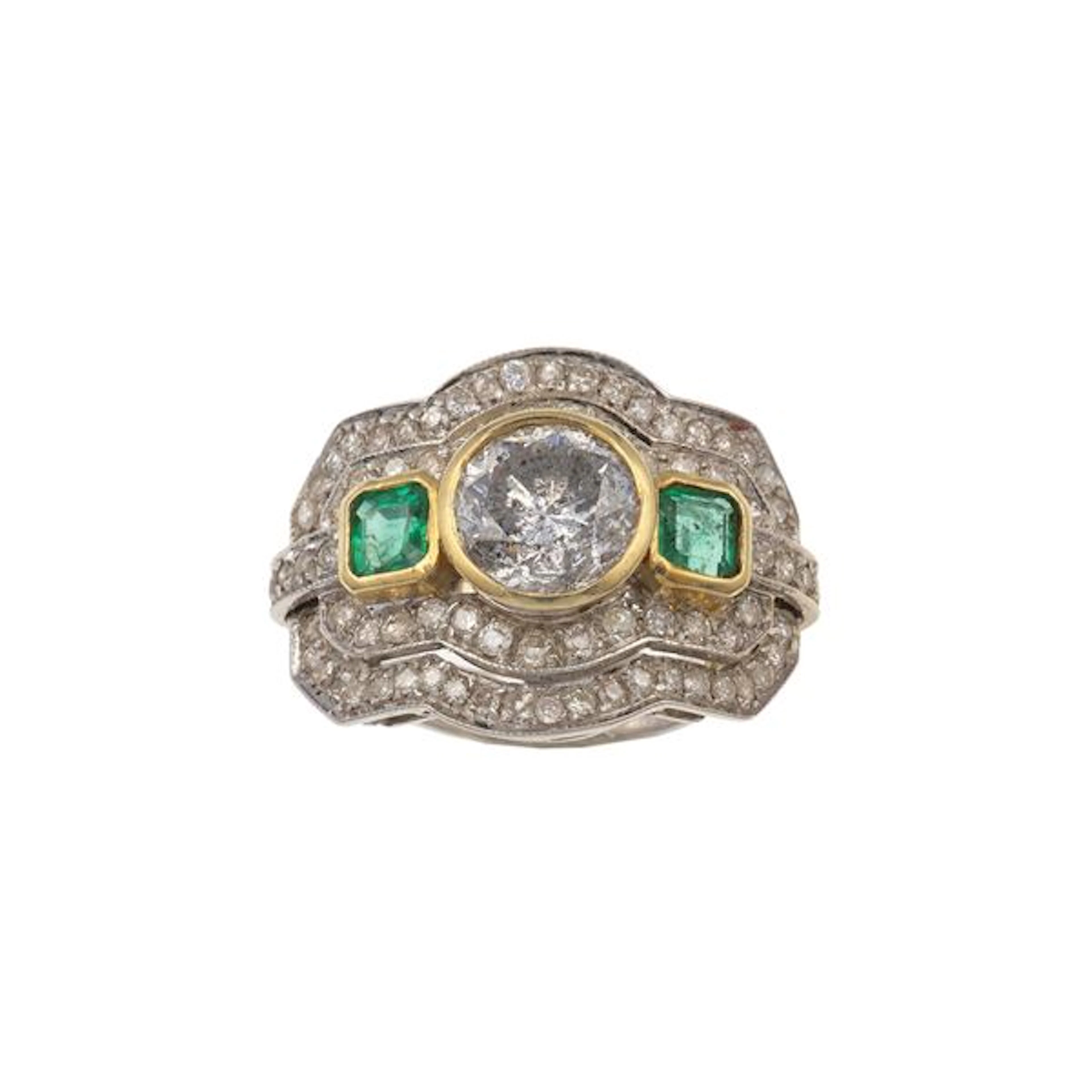 Diamond, emerald and gold ring