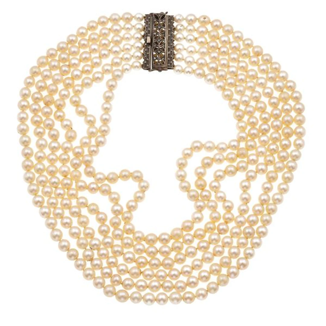 Cultured pearl and silver necklace