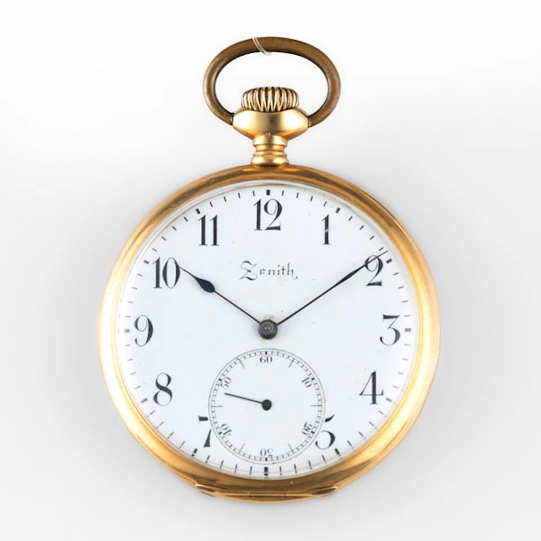 Orologio da tasca in oro giallo 18k, quadrante smalto bianco con numeri