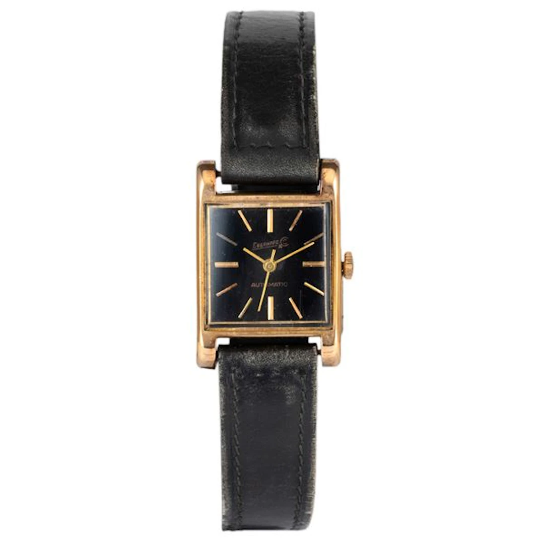 Carrè in oro giallo 18k, quadrante smalto nero con indici applicati