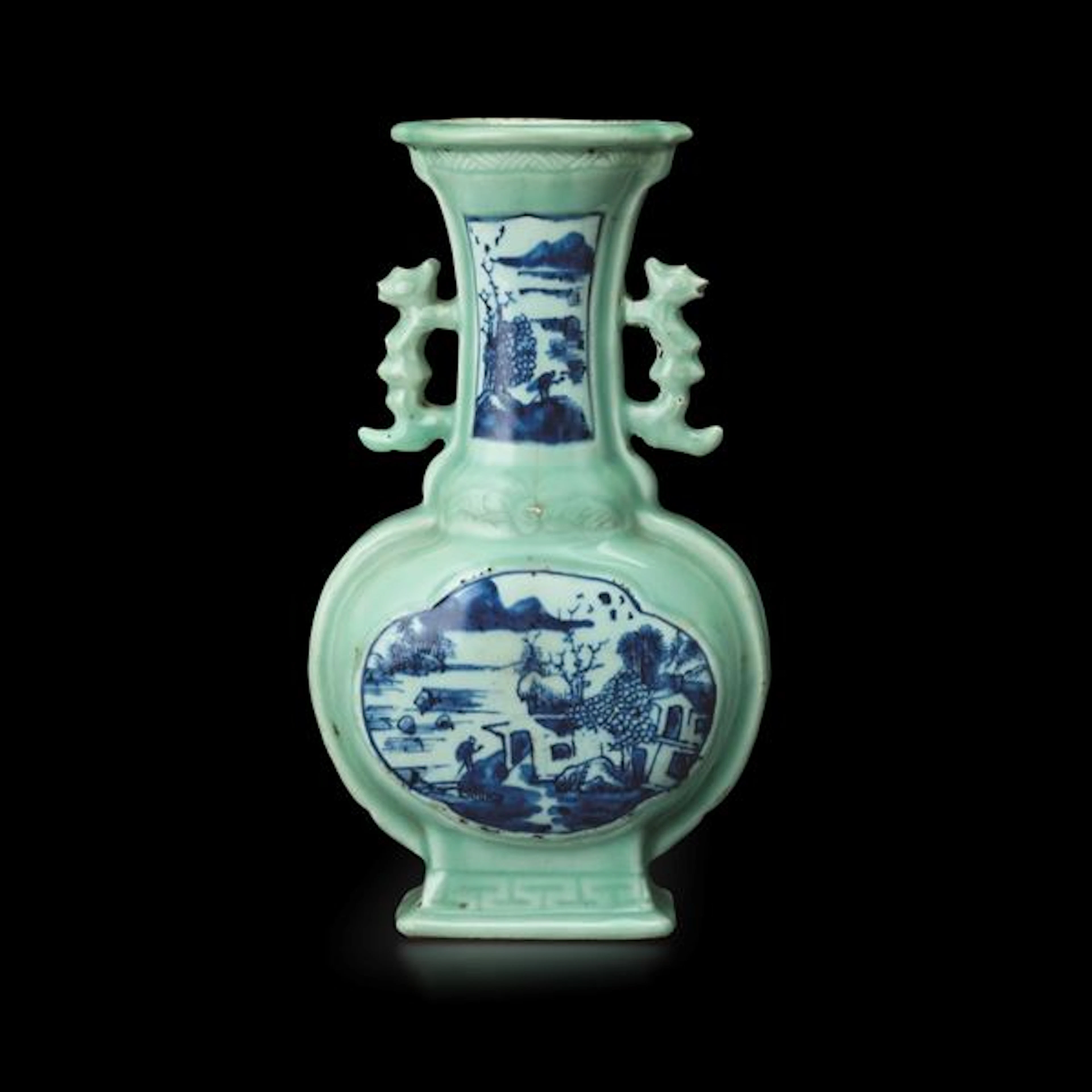A porcelain vase, China, Qing Dynasty