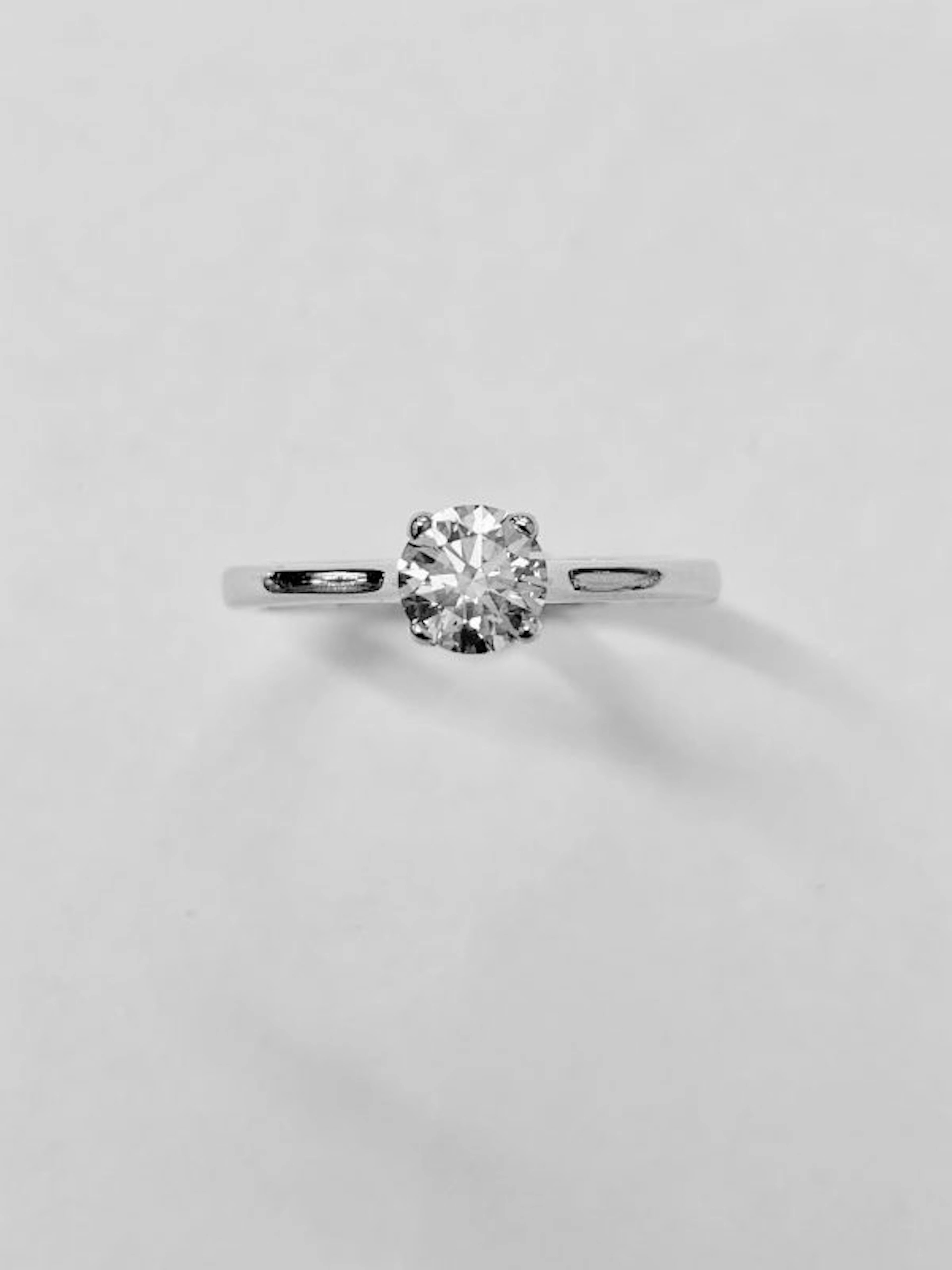 Diamond Single Stone Solitaire Engagement Ring 4 claw 18ct White GOLD