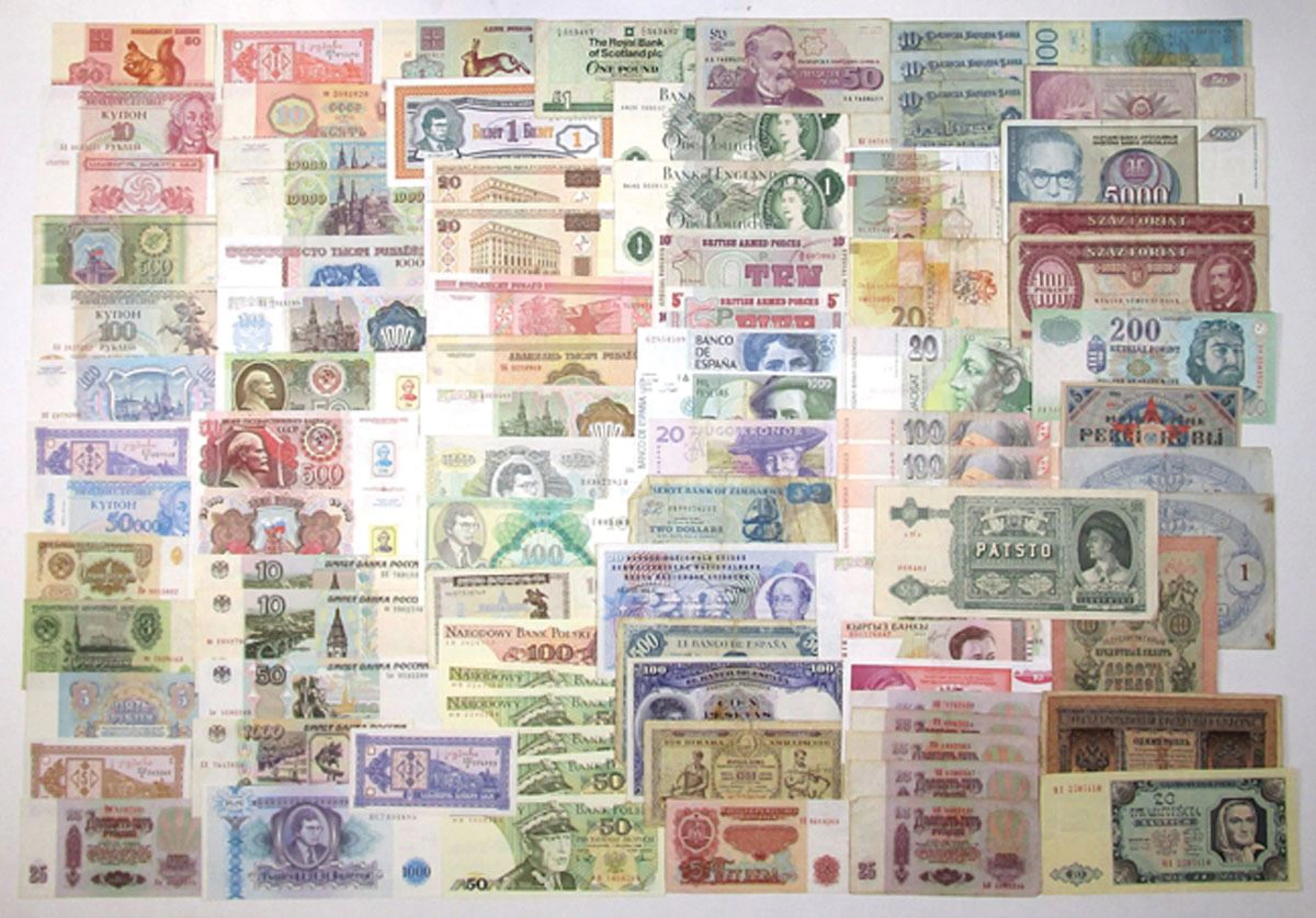 World Wide Collection of Issued Banknotes, 1900 to 2001.